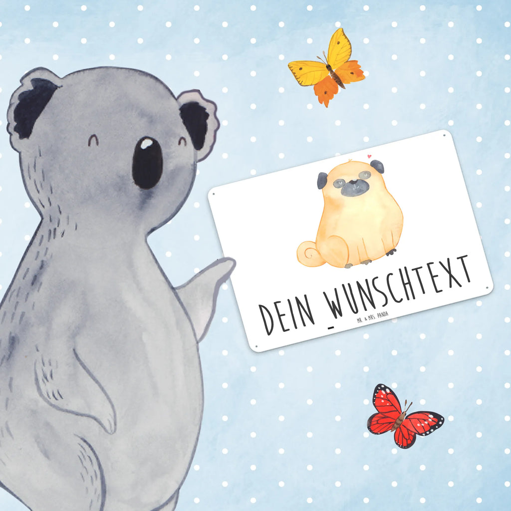 Personalisiertes Blechschild Mops Geschenk Blechschild Mit Text, Blechschild Handgemacht Mit Namen, Blechschild Mit Wunschtext, Spruchschild Metall Personalisiert, Personalisierbares Blechschild, Türschild Mit Namen, Blechschild Für Wohnzimmer Mit Namen, Retro Blechschild Mit Namen, Metallschild Mit Namen, Blechschild Für Balkon Mit Wunschtext, Blechschild Personalisiert, Blechschild Für Garten Mit Text, Blechschild Mit Spruch Und Namen, Nostalgieschild Mit Wunschtext, Vintage Blechschild Mit Wunschtext, Design Blechschild Mit Wunschtext, Wanddeko Blechschild Personalisiert, Blechschild Für Küche Mit Wunschtext, Großes Blechschild Personalisiert, Blechschild Für Frauen Mit Namen, Blechschild Zum Hinstellen Mit Wunschtext, Wandschild Metall Personalisiert, Blechschild Zum Aufhängen Mit Text, Lustiges Blechschild Mit Namen, Blechschild Für Freunde Mit Text, Blechschild Für Männer Mit Wunschtext, Metallschild Mit Wunschtext, Kleines Blechschild Mit Namen, Dekoschild Metall Mit Gravur, Blechschild Mit Namen, Hunderasse, Hundebesitzer, Tierliebhaber, Hund, Sprüche, Haustier, Hundemotiv, Mops, Hundeliebe, Liebe