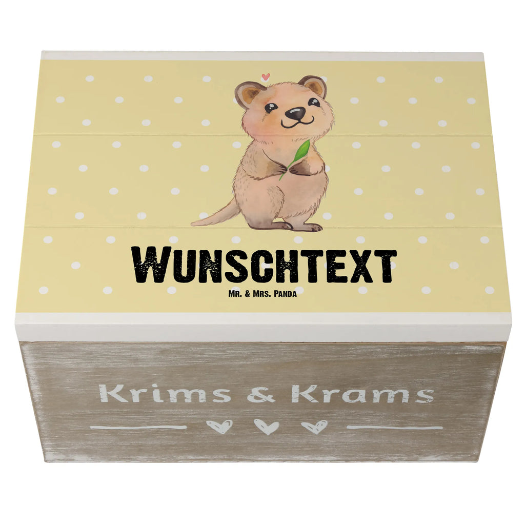 Personalisierte Holzkiste Quokka Happy Schatzkiste mit Namen, GEschenkdose Personalisiert, Schatulle mit Namen, Aufbewahrungsbox mit Namen, Schatulle Personalisiert, Schatzkiste Personalisiert, Holzkiste Personalisiert, Kiste mit Namen, mit Namen, Erinnerungsbox mit Namen, Dekokiste Personalisiert, Truhe Personalisiert, Dekokiste mit Namen, Truhe mit Namen, Erinnerungsbox Personalisiert, Geschenkbox Personalisiert, Holzkiste mit Namen, Aufbewahrungsbox Personalisiert, Kiste Personalisiert, Erinnerungskiste Personalisiert, Lustige Sprüche, Gute Laune, Tiermotive, Tiere, Quokka, Verschieben, Lustiger Spruch, Aufschieberitis, Niedliches Tier, Dinge Erledigen