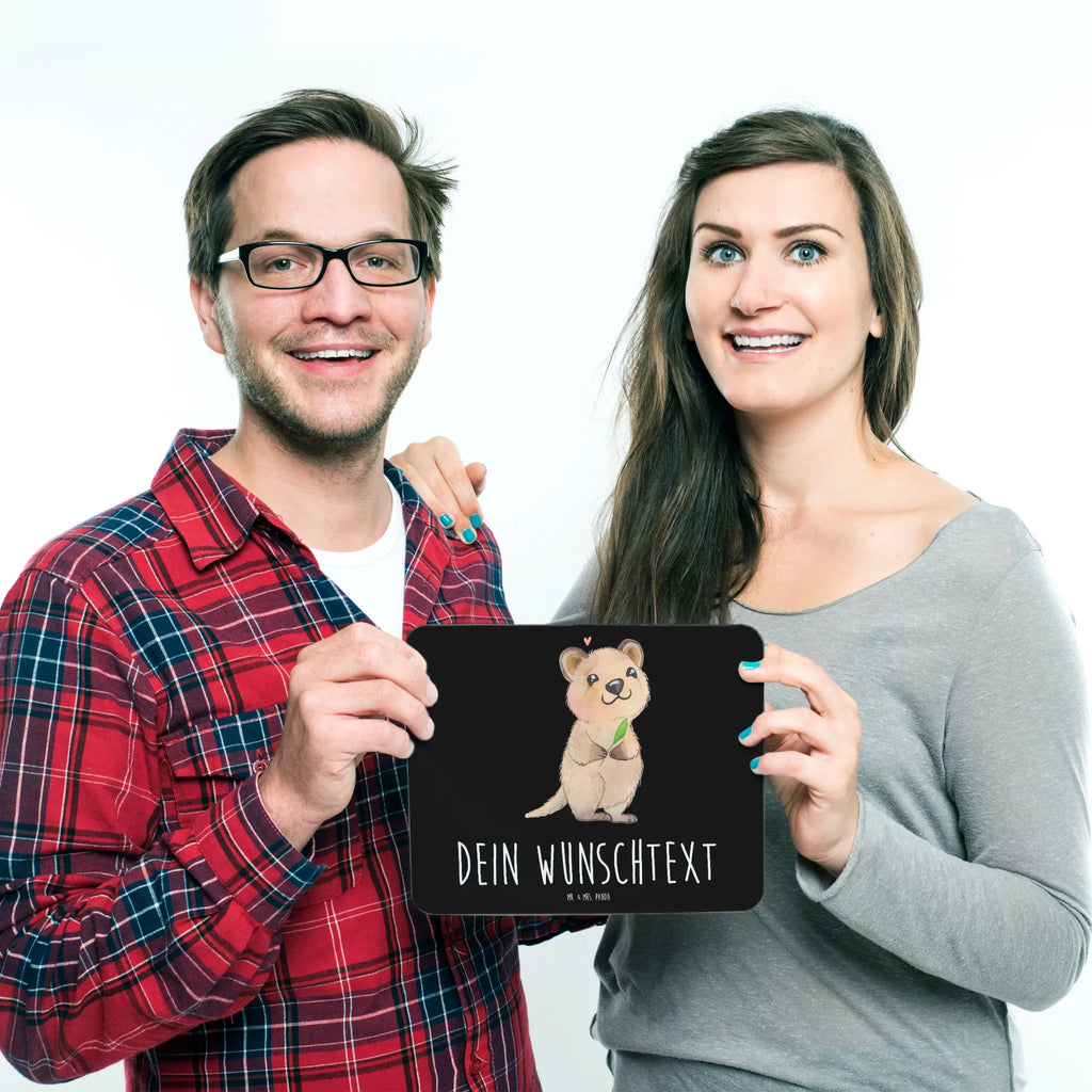 Personalisiertes Mauspad Quokka Happy Personalisiertes Mousepad, Selbst bedrucken, selbst bedrucken, Mauspad mit Namen gestalten, Mousepad mit Namen, Personalisiertes Mouse Pad, Büro Geschenk, Mousepad bedrucken, Namensaufdruck, Mouse Pad mit Namen, Mauspad mit Namen, Personalisiertes Mauspad, Arbeitszimmer Geschenk, Mauspad bedrucken, Einzigartiges Mauspad, Individuelles Mauspad, Tiermotive, Gute Laune, lustige Sprüche, Tiere, Lustiger Spruch, Quokka, Aufschieberitis, Verschieben, Niedliches Tier, Dinge erledigen