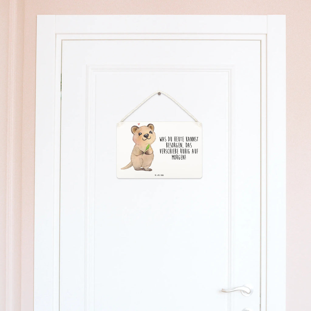 Deko Schild Quokka Happy Wandbild Holz, dekotafel, Deko Schild, Holztafel, Deko Wandbild, Wandschild, wandtafel, Dekobrett, sprüche schild, kleine aufmerksamkeit, Motivschild, Türschild Familie, Türschild, Deko Wandtafel, Dekoschild, Spruchschild, Badschild, hängeschild, Holzschild, holzbild, Schild, Schild mit Spruch, Dekoration Schild, Küchenschild, wandhänger, Gute Laune, Tiere, Lustige Sprüche, Tiermotive, Quokka, Aufschieberitis, Niedliches Tier, Dinge Erledigen, Verschieben, Lustiger Spruch