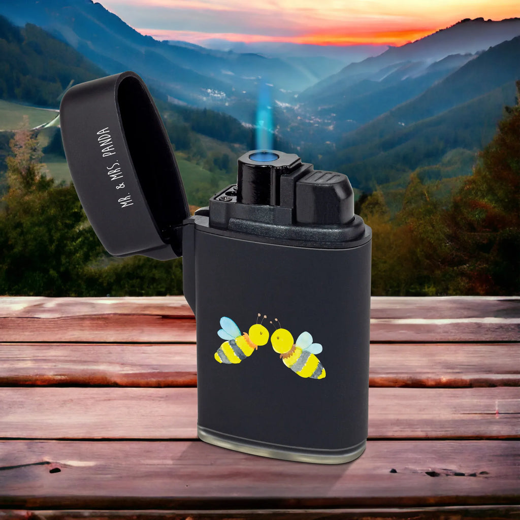 Feuerzeug Biene Liebe Feuerzeug Nachfüllbar, Feuerzeug Geschenk, Gasfeuerzeug, Feuerzeug wiederbefüllbar, Feuerzeug normal, Feuerzeug Für Kerzen, Feuerzeug Für Grill, Feuerzeuge, Feuerzeug, Feuerzeug Bedruckt, Feuerzeug schlicht, Feuerzeug Windfest, Feuerzeug Modern, Feuerzeug Für Frauen, Feuerzeug Für Männer, Feuerzeug Umweltfreundlich, Feuerzeug Vintage, Feuerzeug Elektrisch, Feuerzeug Für Kamin, Feuerzeug Design, Feuerzeug Mit Kindersicherung, Feuerzeug Für Camping, Feuerzeug mit Motiv, Biene, Wespe, Hummel