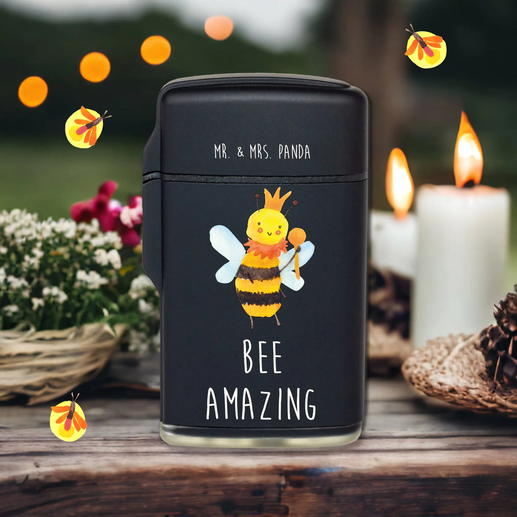 Lighter bee king Feuerzeug, Feuerzeug Für Männer, Feuerzeug wiederbefüllbar, Feuerzeug Elektrisch, Feuerzeug Für Grill, Feuerzeug Geschenk, Feuerzeug Bedruckt, Feuerzeug Nachfüllbar, Feuerzeuge, Feuerzeug Vintage, Feuerzeug Mit Kindersicherung, Feuerzeug Design, Feuerzeug Für Frauen, Feuerzeug Umweltfreundlich, Gasfeuerzeug, Feuerzeug schlicht, Feuerzeug Für Kerzen, Feuerzeug mit Motiv, Feuerzeug Für Camping, Feuerzeug normal, Feuerzeug Für Kamin, Feuerzeug Windfest, Feuerzeug Modern, Biene, Wespe, Hummel
