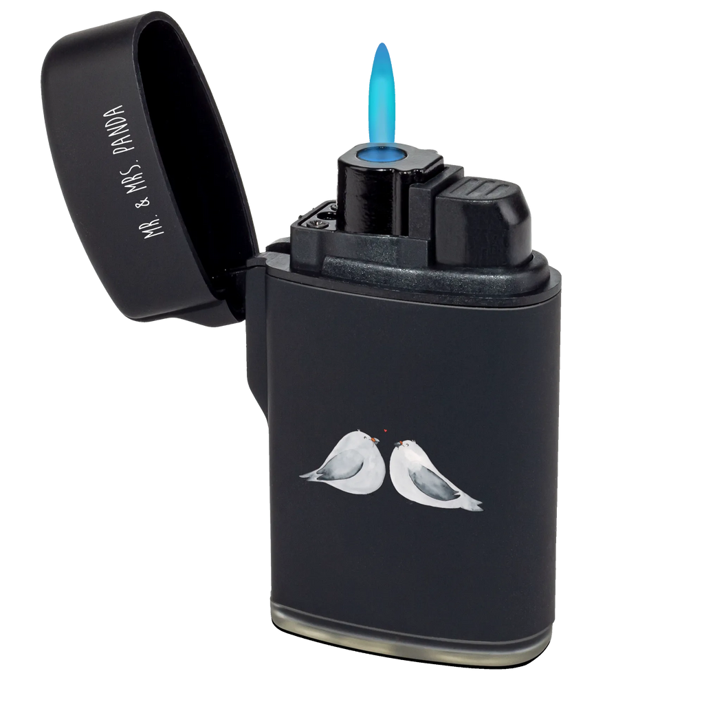 Feuerzeug Turteltauben Liebe Gasfeuerzeug, gas anzünder, zigarettenanzünder, sturmfeuerzeuge, Feuerzeuge, Feuerzeug, zündgerät, gasfeuerzeuge, sturmfeuerzeug, anzünder, Freundin, Freund, Liebe, Liebesgeschenk, Jahrestag, Verlobung, Partner, Ehemann, Ehefrau, Heiraten, Heiratsantrag, Hocheitstag, Verheiratet, Hochzeitstag, Verliebt, Liebesbeweis, Geschenk Freundin, Turteltäubchen, Turteltauben, Geschenk Freund, Verlobt, Geschenk Hochzeit, Tauben