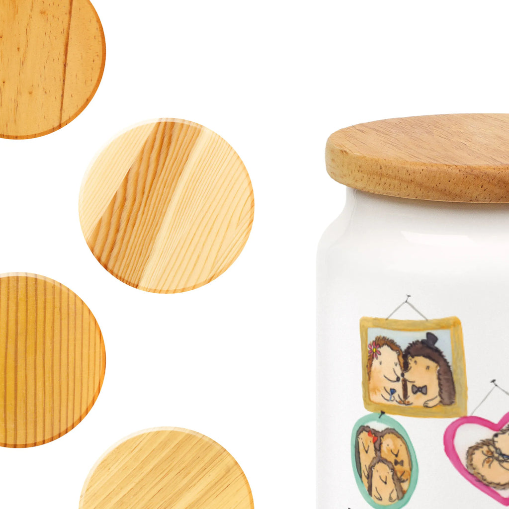 Storage jar Hedgehog family zuckerdose, Aufbewahrungsdose Mit Deckel, Teedose, leckerlidosen, Frischhaltedosen, gebäckdose, Frischhaltedose Mit Deckel, keramikdose, Lebensmittelbehälter, aufbewahrungsbehälter, Vorratsdose, Kaffeedose, müslidose, Frischhaltedose, leckerlidose, Aufbewahrungsdose, bonbondose, Dose, keksdosen, Aufbewahrungsdosen, Vorratsdose Mit Deckel, Vorratsdosen, Vorratsbehälter, Vorratsglas, tee behälter, Keksdose, Muttertag, Vatertag, Mama, Papa, Oma, Opa, Familie, Schwester, Bruder, Zusammenhalt, Liebe, Glück, Igel, Bilder