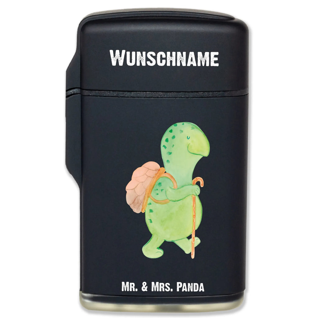 Personalisiertes Feuerzeug Schildkröte Wanderer Feuerzeug Mit Widmung, Feuerzeug Selbst Gestalten, Feuerzeug Mit Wunschname, Feuerzeug Mit Text, Individuelles Feuerzeug, Feuerzeug Mit Namen Und Symbol, Feuerzeug Mit Gravur, Feuerzeug Mit Namen, Feuerzeug Geschenk Mit Namen, Feuerzeug Mit Spruch, Feuerzeug Mit Datum, Feuerzeug Mit Initialen, Feuerzeug Als Geschenk Personalisiert, Feuerzeug Bedrucken Lassen, Feuerzeug Mit Gas Nachfüllbar, Graviertes Feuerzeug, Feuerzeug Für Frauen Personalisiert, Feuerzeug Personalisiert, Feuerzeug Mit Wunschtext, Feuerzeug Für Männer Mit Namen, Personalisiertes Feuerzeug, Hochwertiges Feuerzeug Mit Namen, Feuerzeug Mit Persönlicher Gravur, Schildkröte, Neuanfang, Motivationsspruch, Motivation, Motivationssprüche, Schildkröten