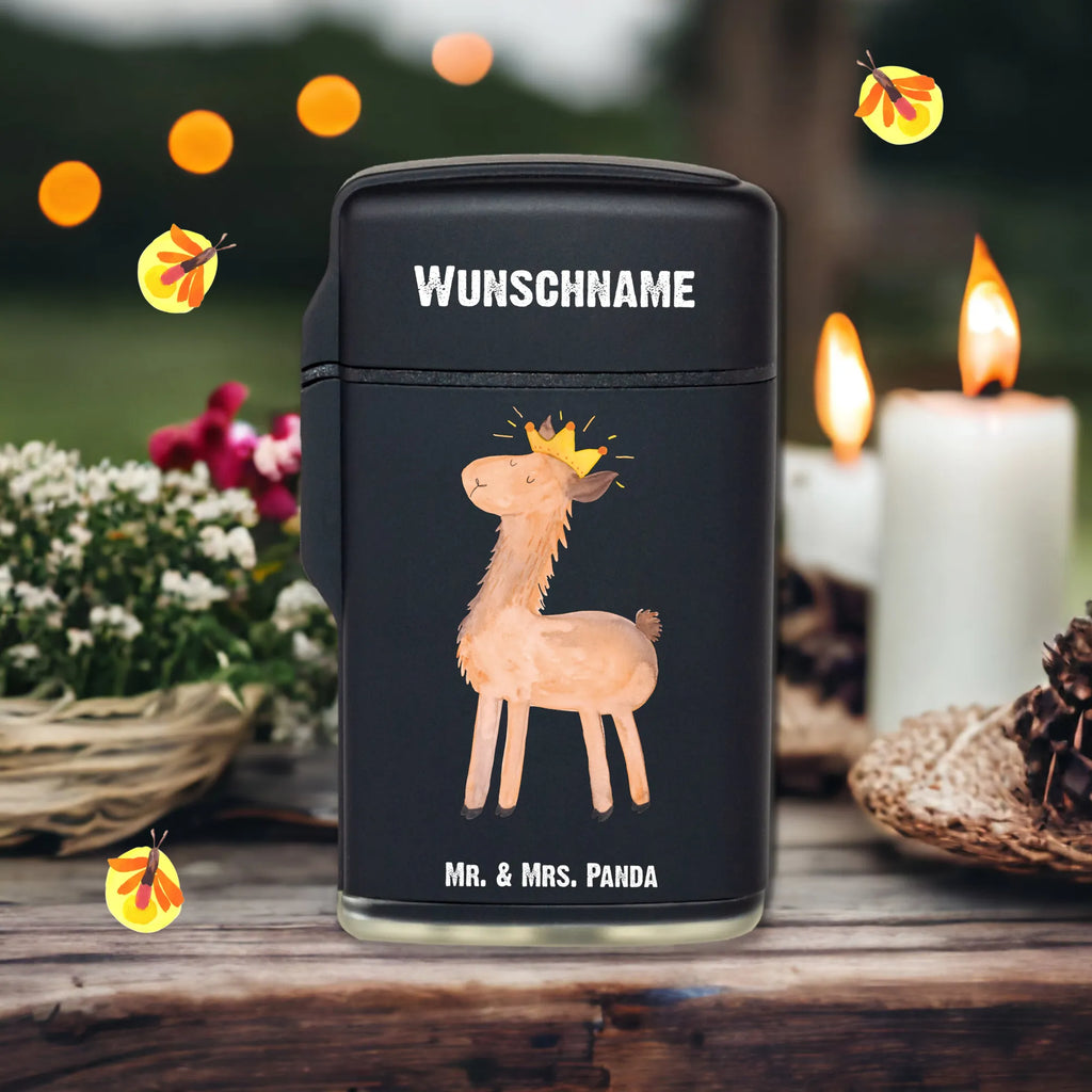 Personalised lighter lama king Feuerzeug Mit Datum, Feuerzeug Mit Wunschname, Graviertes Feuerzeug, Feuerzeug Mit Namen Und Symbol, Feuerzeug Als Geschenk Personalisiert, Feuerzeug Selbst Gestalten, Feuerzeug Für Frauen Personalisiert, Feuerzeug Mit Persönlicher Gravur, Feuerzeug Mit Gas nachfüllbar, Feuerzeug Mit Spruch, Feuerzeug Geschenk Mit Namen, Feuerzeug Personalisiert, Feuerzeug Mit Widmung, Feuerzeug mit Widmung, Individuelles Feuerzeug, Feuerzeug Für Männer Mit Namen, Personalisiertes Feuerzeug, Feuerzeug Bedrucken Lassen, Feuerzeug Mit Text, Feuerzeug Mit Gravur, Feuerzeug Mit Namen, Hochwertiges Feuerzeug Mit Namen, Feuerzeug Mit Initialen, Feuerzeug Mit Wunschtext, Lama, Alpaka, Kollegin, Papa, Vorgesetzter, Büro Kollege, Freundin, Chef, Königin, Abitur, Lamas, Abi, Mama, König
