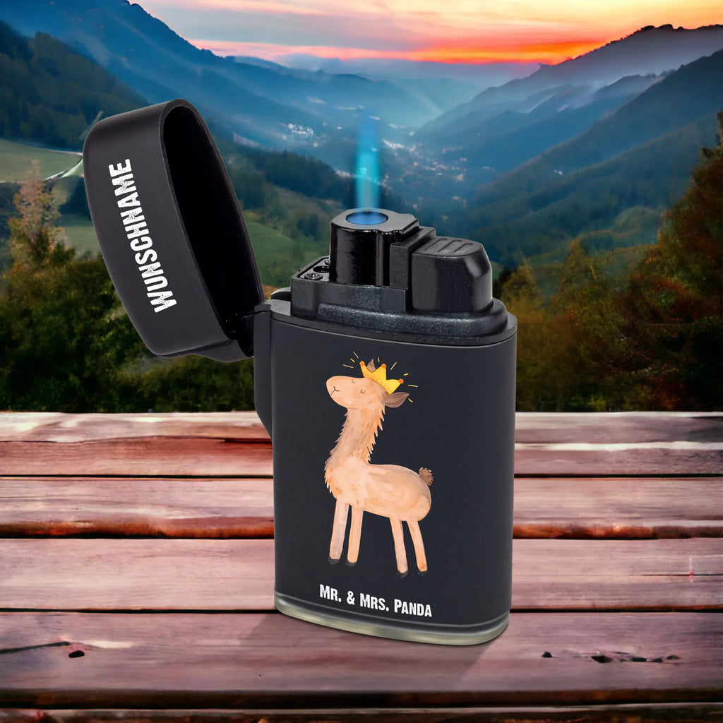 Personalised lighter lama king Feuerzeug Mit Datum, Feuerzeug Mit Wunschname, Graviertes Feuerzeug, Feuerzeug Mit Namen Und Symbol, Feuerzeug Als Geschenk Personalisiert, Feuerzeug Selbst Gestalten, Feuerzeug Für Frauen Personalisiert, Feuerzeug Mit Persönlicher Gravur, Feuerzeug Mit Gas nachfüllbar, Feuerzeug Mit Spruch, Feuerzeug Geschenk Mit Namen, Feuerzeug Personalisiert, Feuerzeug Mit Widmung, Feuerzeug mit Widmung, Individuelles Feuerzeug, Feuerzeug Für Männer Mit Namen, Personalisiertes Feuerzeug, Feuerzeug Bedrucken Lassen, Feuerzeug Mit Text, Feuerzeug Mit Gravur, Feuerzeug Mit Namen, Hochwertiges Feuerzeug Mit Namen, Feuerzeug Mit Initialen, Feuerzeug Mit Wunschtext, Lama, Alpaka, Kollegin, Papa, Vorgesetzter, Büro Kollege, Freundin, Chef, Königin, Abitur, Lamas, Abi, Mama, König