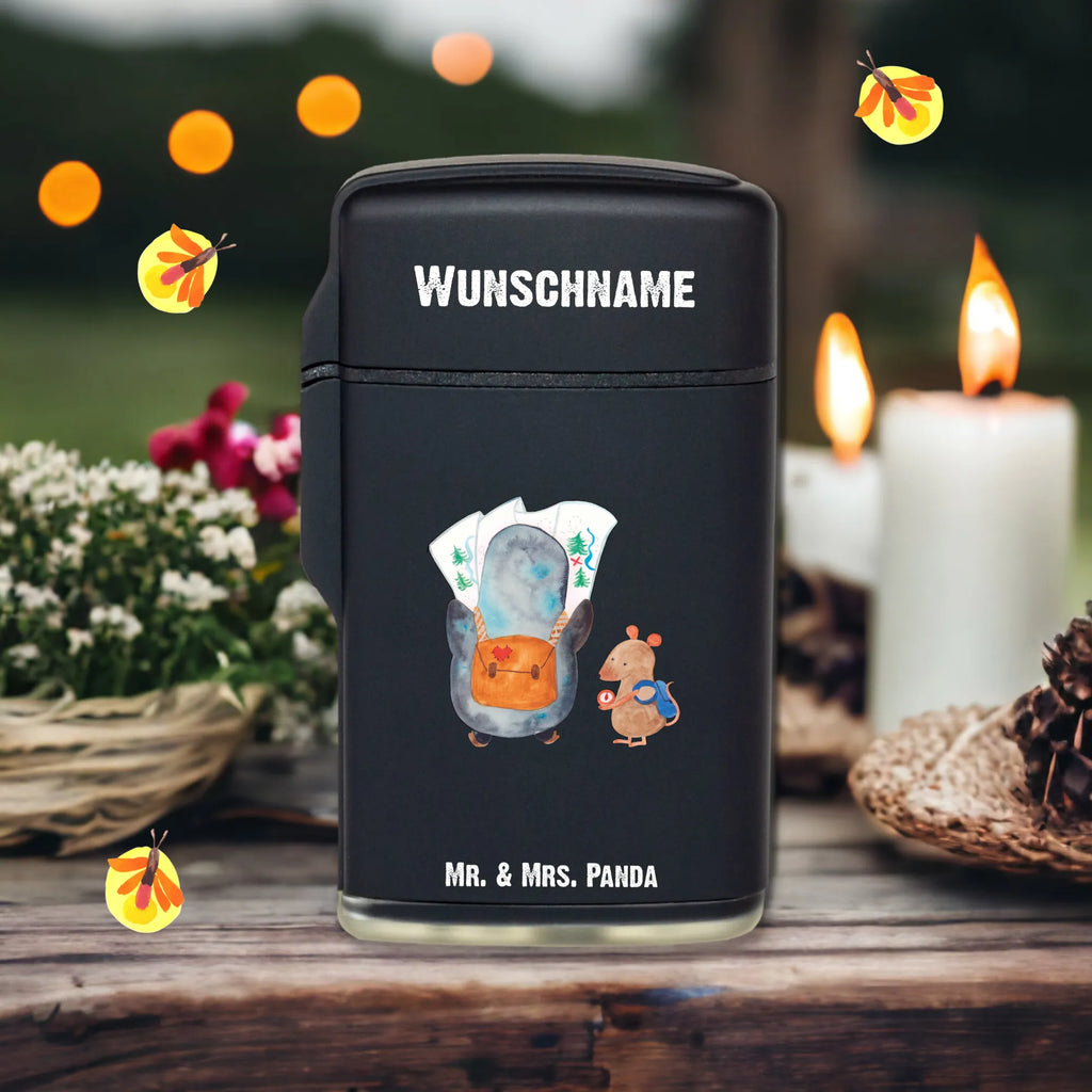 Personalisiertes Feuerzeug Pinguin & Maus Wanderer Feuerzeug Mit Spruch, Feuerzeug Mit Text, Feuerzeug Für Männer Mit Namen, Feuerzeug Mit Wunschname, Feuerzeug Mit Namen, Personalisiertes Feuerzeug, Feuerzeug Mit Namen Und Symbol, Feuerzeug Für Frauen Personalisiert, Feuerzeug Mit Initialen, Individuelles Feuerzeug, Graviertes Feuerzeug, Feuerzeug Selbst Gestalten, Feuerzeug Mit Widmung, Feuerzeug mit Widmung, Feuerzeug Mit Gravur, Feuerzeug Mit Persönlicher Gravur, Feuerzeug Mit Wunschtext, Feuerzeug Mit Gas nachfüllbar, Feuerzeug Personalisiert, Hochwertiges Feuerzeug Mit Namen, Feuerzeug Bedrucken Lassen, Feuerzeug Als Geschenk Personalisiert, Feuerzeug Geschenk Mit Namen, Feuerzeug Mit Datum, Pinguin, wandern, Ausflug, Abenteurer, Pinguine, Roadtrip, Abenteuer, Wanderlust
