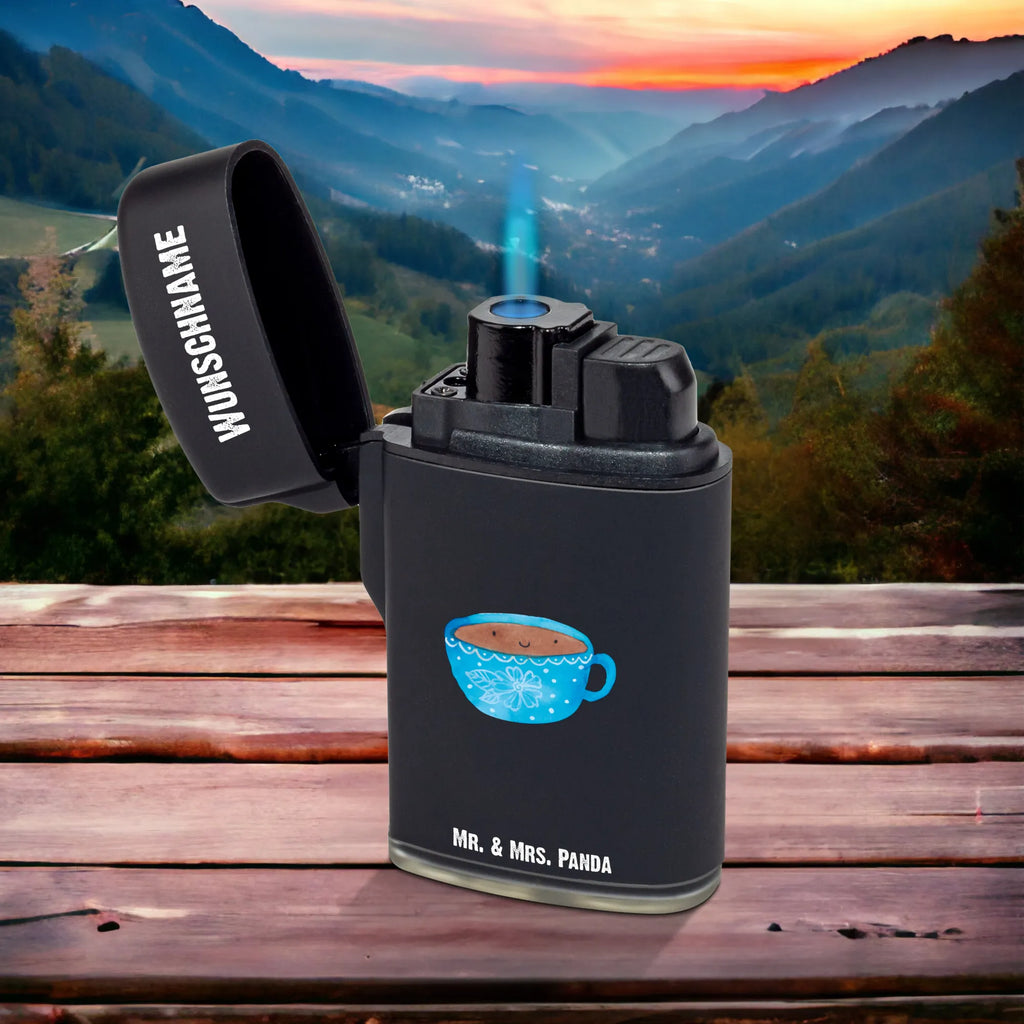 Personalised lighter Coffee Cup Feuerzeug Mit Gravur, Feuerzeug Für Männer Mit Namen, Feuerzeug Mit Initialen, Graviertes Feuerzeug, Feuerzeug Personalisiert, Hochwertiges Feuerzeug Mit Namen, Feuerzeug Als Geschenk Personalisiert, Feuerzeug Mit Wunschtext, Feuerzeug Mit Namen, Feuerzeug Mit Gas nachfüllbar, Feuerzeug mit Widmung, Feuerzeug Mit Persönlicher Gravur, Feuerzeug Mit Spruch, Feuerzeug Mit Namen Und Symbol, Feuerzeug Mit Datum, Feuerzeug Geschenk Mit Namen, Feuerzeug Mit Widmung, Feuerzeug Mit Text, Feuerzeug Für Frauen Personalisiert, Feuerzeug Bedrucken Lassen, Personalisiertes Feuerzeug, Individuelles Feuerzeug, Feuerzeug Selbst Gestalten, Feuerzeug Mit Wunschname, Tiermotive, Gute Laune, lustige Sprüche, Tiere, Liebe, Genuss, Geschmack, Tasse, Kaffee, Glücklich
