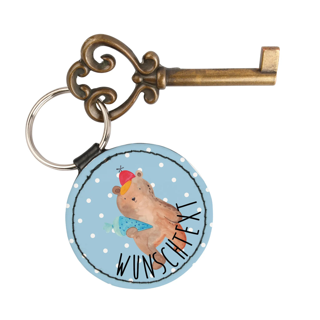 Personalised key ring bear School cone Schlüsselanhänger Mit Initialen, Schlüsselanhänger Mit Herz Und Gravur, Schlüsselanhänger Modern Mit Namen, Personalisierter Schlüsselanhänger, Schlüsselanhänger Für Kinder Mit Namen, Schlüsselanhänger Für Frauen Mit Wunschtext, Partner Schlüsselanhänger Personalisiert, Freundschafts Schlüsselanhänger Mit Namen, Schlüsselanhänger Aus Holz Mit Wunschtext, Schlüsselanhänger Mit Widmung, Schlüsselanhänger Für Haus Mit Gravur, Handgemachter Schlüsselanhänger Mit Wunschtext, Schlüsselanhänger Bedruckt, Schlüsselanhänger Für Auto Mit Wunschtext, Schlüsselanhänger Mit Text, Schlüsselanhänger Mit Wunschtext, Schlüsselanhänger Für Männer Mit Gravur, Schlüsselanhänger Für Paare Mit Wunschtext, Schlüsselanhänger Mit Gravur, Schlüsselanhänger Mit Spruch, Schlüsselanhänger Vintage Mit Gravur, Filz Schlüsselanhänger Mit Text, Schlüsselanhänger Mit Datum, Schlüsselanhänger Selbst Gestalten, Schlüsselanhänger Mit Botschaft, Schlüsselanhänger Liebevoll Gestaltet, Schlüsselanhänger Aus Leder Mit Gravur, Metall Schlüsselanhänger Mit Namen, Schlüsselanhänger Mit Namen, Schlüsselanhänger Geschenk Personalisiert, Schlüsselanhänger Individuell, Schlüsselanhänger Mit Koordinaten, Bär, Teddy, Teddybär, Schulanfang, Schulbeginn, Einschulung Geschenk, Schule Geschenk, Bär Motiv, Grundschule, Schultüte, Erster Schultag Geschenk