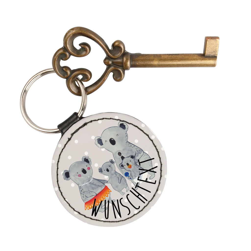 Personalisierter Schlüsselanhänger Koala Familie Partner Schlüsselanhänger Personalisiert, Schlüsselanhänger Für Frauen Mit Wunschtext, Schlüsselanhänger Bedruckt, Schlüsselanhänger Mit Koordinaten, Schlüsselanhänger Für Paare Mit Wunschtext, Schlüsselanhänger Mit Initialen, Schlüsselanhänger Mit Text, Schlüsselanhänger Für Haus Mit Gravur, Filz Schlüsselanhänger Mit Text, Handgemachter Schlüsselanhänger Mit Wunschtext, Schlüsselanhänger Aus Leder Mit Gravur, Schlüsselanhänger Für Männer Mit Gravur, Schlüsselanhänger Selbst Gestalten, Schlüsselanhänger Aus Holz Mit Wunschtext, Schlüsselanhänger Für Auto Mit Wunschtext, Schlüsselanhänger Liebevoll Gestaltet, Schlüsselanhänger Vintage Mit Gravur, Schlüsselanhänger Für Kinder Mit Namen, Freundschafts Schlüsselanhänger Mit Namen, Schlüsselanhänger Mit Datum, Personalisierter Schlüsselanhänger, Schlüsselanhänger Mit Wunschtext, Schlüsselanhänger Mit Herz Und Gravur, Schlüsselanhänger Geschenk Personalisiert, Schlüsselanhänger Mit Widmung, Schlüsselanhänger Mit Botschaft, Metall Schlüsselanhänger Mit Namen, Schlüsselanhänger Modern Mit Namen, Schlüsselanhänger Individuell, Muttertag, Vatertag, Mama, Papa, Oma, Opa, Familie, Schwester, Bruder, Koala, Geschwister, Familienleben, Kinder, Family, Koalas