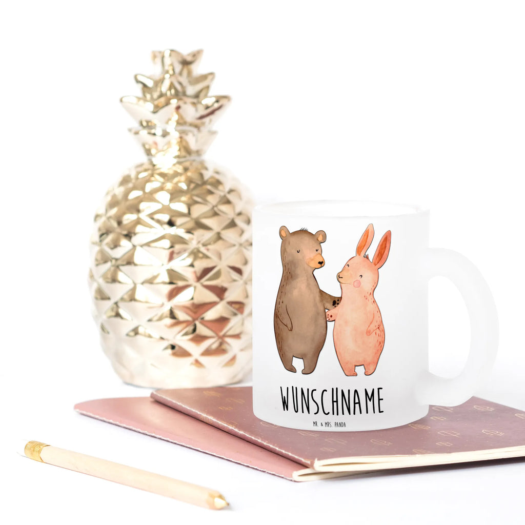 Personalisierte Teetasse Bär Hase Umarmen Lieblings Teetasse Mit Wunschtext, Mikrowellengeeignete Teetasse Mit Namen, Teetasse Personalisiert, Teetasse Mit Gravur, Teetasse Modern Personalisiert, Teetasse Geschenk Personalisiert, Teetasse Mit Initialen, Lustige Teetasse Mit Namen, Porzellantasse Mit Gravur, Glas Teetasse Personalisiert, Teetasse Mit Namen, Kleine Teetasse Mit Wunschtext, Teetasse Mit Wunschtext, Teetasse Für Frauen Mit Spruch, Teetasse Mit Spruch, Tasse Für Tee Mit Namen, Firmengeschenk mit Wunschtext, Teetasse Selbst Gestalten, Personalisierte Teetasse, Teetasse Für Kinder Mit Wunschtext, Teetasse Bedruckt Mit Wunschtext, Design Teetasse Mit Gravur, Teetasse Mit Liebevollem Text, Spülmaschinenfeste Teetasse Mit Text, Teetasse Für Männer Mit Namen, Emailletasse Mit Wunschtext, Tasse Für Tee Mit Wunschtext, Teetasse Groß Mit Namen, Teetasse Mit Henkel Und Text, Teetasse Mit Tiermotiv Und Wunschtext, Vintage Teetasse Mit Gravur, Nachhaltige Teetasse Mit Wunschtext, Keramiktasse Mit Namen, Werbegeschenk mit Firmennamen, Liebe, Partner, Freund, Freundin, Ehemann, Ehefrau, Heiraten, Verlobung, Heiratsantrag, Liebesgeschenk, Jahrestag, Hocheitstag, Freunde, Bärchen, Hase, Bär, bester Freund, best friends