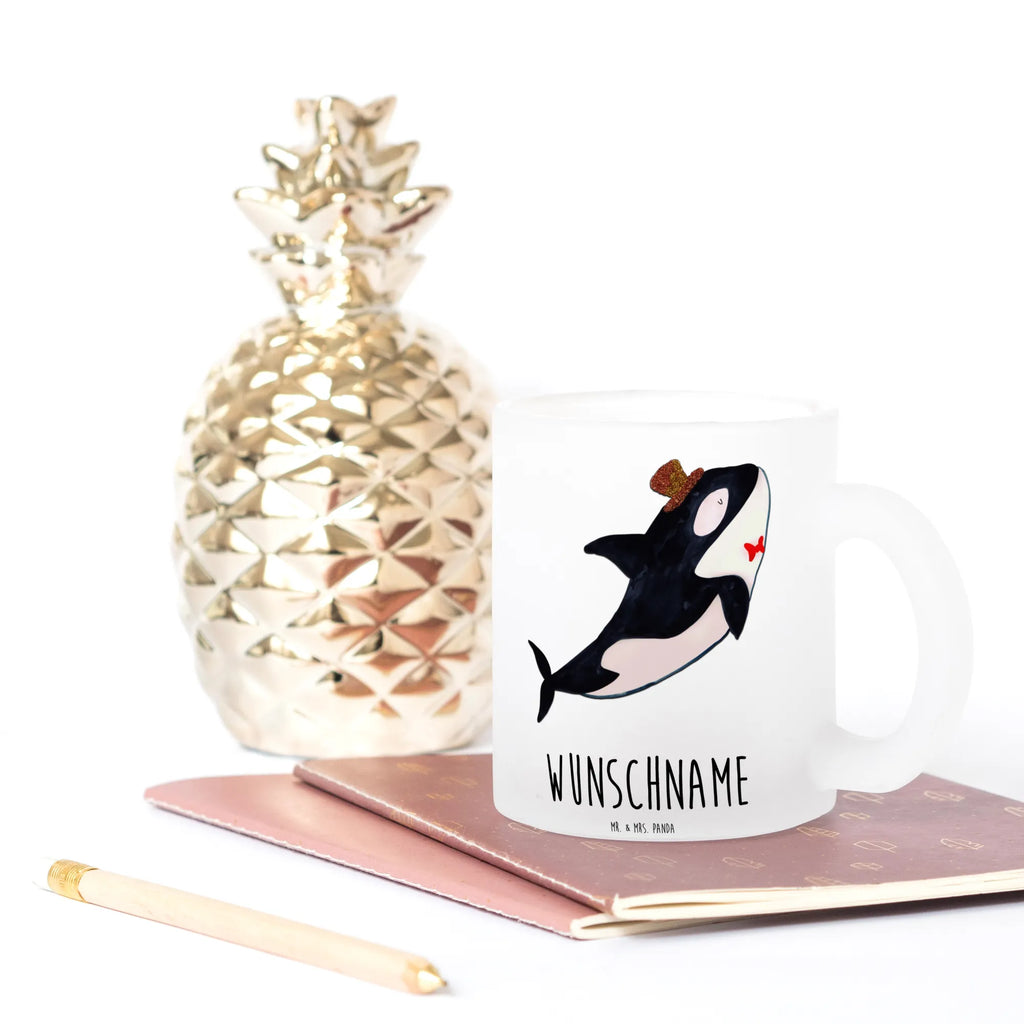 Personalisierte Teetasse Orca Zylinder Vintage Teetasse Mit Gravur, Teetasse Mit Spruch, Teetasse Mit Gravur, Lieblings Teetasse Mit Wunschtext, Glas Teetasse Personalisiert, Nachhaltige Teetasse Mit Wunschtext, Emailletasse Mit Wunschtext, Firmengeschenk mit Wunschtext, Lustige Teetasse Mit Namen, Porzellantasse Mit Gravur, Teetasse Personalisiert, Kleine Teetasse Mit Wunschtext, Tasse Für Tee Mit Namen, Teetasse Mit Henkel Und Text, Teetasse Groß Mit Namen, Teetasse Mit Wunschtext, Personalisierte Teetasse, Werbegeschenk mit Firmennamen, Teetasse Bedruckt Mit Wunschtext, Teetasse Geschenk Personalisiert, Teetasse Für Kinder Mit Wunschtext, Teetasse Für Frauen Mit Spruch, Teetasse Mit Namen, Keramiktasse Mit Namen, Teetasse Mit Liebevollem Text, Teetasse Mit Tiermotiv Und Wunschtext, Design Teetasse Mit Gravur, Teetasse Mit Initialen, Teetasse Modern Personalisiert, Teetasse Für Männer Mit Namen, Teetasse Selbst Gestalten, Tasse Für Tee Mit Wunschtext, Spülmaschinenfeste Teetasse Mit Text, Mikrowellengeeignete Teetasse Mit Namen, Meerestiere, Meer, Urlaub, Feier, Narwal, Glückwunsch, Fete, Glitzer, Geburtstag, Glitter, Konfetti, Orca, Fest