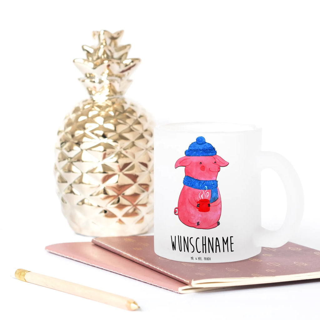 Personalisierte Teetasse Schwein Glühwein Werbegeschenk mit Firmennamen, Teetasse Mit Gravur, Teetasse Für Männer Mit Namen, Teetasse Geschenk Personalisiert, Kleine Teetasse Mit Wunschtext, Teetasse Personalisiert, Teetasse Für Frauen Mit Spruch, Porzellantasse Mit Gravur, Glas Teetasse Personalisiert, Lustige Teetasse Mit Namen, Teetasse aus Glas, Teetasse Mit Namen, Teetasse Bedruckt Mit Wunschtext, Emailletasse Mit Wunschtext, Spülmaschinenfeste Teetasse Mit Text, Nachhaltige Teetasse Mit Wunschtext, Lieblings Teetasse Mit Wunschtext, Mikrowellengeeignete Teetasse Mit Namen, Personalisierte Teetasse, Teetasse Für Kinder Mit Wunschtext, Tasse Für Tee Mit Wunschtext, Tasse Für Tee Mit Namen, Teetasse Mit Liebevollem Text, Firmengeschenk mit Wunschtext, Teetasse Mit Wunschtext, Teetasse Mit Henkel Und Text, Teetasse Mit Tiermotiv Und Wunschtext, Teetasse Groß Mit Namen, Teetasse Modern Personalisiert, Teetasse Mit Initialen, Keramiktasse Mit Namen, Design Teetasse Mit Gravur, Teegläser, Vintage Teetasse Mit Gravur, Glas Teebecher, Teetasse Selbst Gestalten, Weihnachten, Winter, Weihnachtsdeko, Nikolaus, Advent, Heiligabend, Wintermotiv, Weihnachtsmarkt, Punsch, Glühschwein, Glühwein