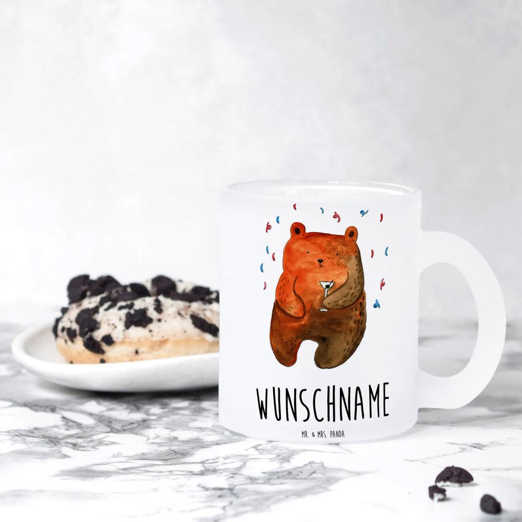 Personalisierte Teetasse Bär Party Personalisierte Teetasse, Teetasse Selbst Gestalten, Teetasse Für Frauen Mit Spruch, Teetasse Mit Tiermotiv Und Wunschtext, Firmengeschenk mit Wunschtext, Teetasse Modern Personalisiert, Vintage Teetasse Mit Gravur, Design Teetasse Mit Gravur, Porzellantasse Mit Gravur, Teetasse Groß Mit Namen, Teetasse Für Männer Mit Namen, Emailletasse Mit Wunschtext, Teetasse Mit Henkel Und Text, Teetasse Für Kinder Mit Wunschtext, Werbegeschenk mit Firmennamen, Tasse Für Tee Mit Namen, Tasse Für Tee Mit Wunschtext, Glas Teetasse Personalisiert, Teetasse Mit Namen, Teetasse Bedruckt Mit Wunschtext, Lieblings Teetasse Mit Wunschtext, Teetasse Mit Wunschtext, Teetasse Mit Gravur, Kleine Teetasse Mit Wunschtext, Keramiktasse Mit Namen, Teetasse Mit Spruch, Spülmaschinenfeste Teetasse Mit Text, Teetasse Personalisiert, Nachhaltige Teetasse Mit Wunschtext, Teetasse Geschenk Personalisiert, Mikrowellengeeignete Teetasse Mit Namen, Lustige Teetasse Mit Namen, Teetasse Mit Initialen, Teetasse Mit Liebevollem Text, Bär, Teddy, Teddybär, Lustig, Gute Laune, Geburtstag, Feiern, Party, Mitbringsel, Abfeiern, Geburtstagsgeschenk, Geschenk