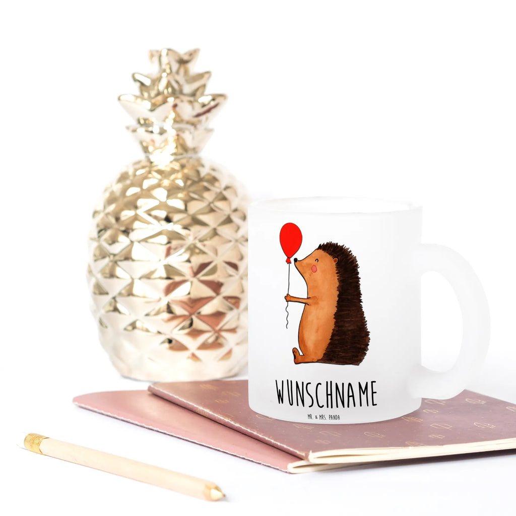 Personalisierte Teetasse Igel mit Luftballon Lieblings Teetasse Mit Wunschtext, Werbegeschenk mit Firmennamen, Personalisierte Teetasse, Emailletasse Mit Wunschtext, Glas Teetasse Personalisiert, Teetasse Mit Gravur, Teetasse Geschenk Personalisiert, Firmengeschenk mit Wunschtext, Keramiktasse Mit Namen, Porzellantasse Mit Gravur, Teetasse Modern Personalisiert, Teetasse Mit Wunschtext, Teetasse Groß Mit Namen, Teetasse Selbst Gestalten, Teetasse Mit Spruch, Lustige Teetasse Mit Namen, Teetasse Für Frauen Mit Spruch, Vintage Teetasse Mit Gravur, Design Teetasse Mit Gravur, Spülmaschinenfeste Teetasse Mit Text, Teetasse Personalisiert, Teetasse Mit Tiermotiv Und Wunschtext, Teetasse Mit Henkel Und Text, Teetasse Mit Initialen, Teetasse Für Männer Mit Namen, Tasse Für Tee Mit Namen, Nachhaltige Teetasse Mit Wunschtext, Teetasse Für Kinder Mit Wunschtext, Teetasse Bedruckt Mit Wunschtext, Mikrowellengeeignete Teetasse Mit Namen, Teetasse Mit Liebevollem Text, Kleine Teetasse Mit Wunschtext, Teetasse Mit Namen, Tasse Für Tee Mit Wunschtext, Tiermotive, Gute Laune, lustige Sprüche, Tiere, Glückwunsch, Ballon, Geburtstagskind, Geburtstag, Happy Birthday, Igel, Herzlichen Glückwunsch