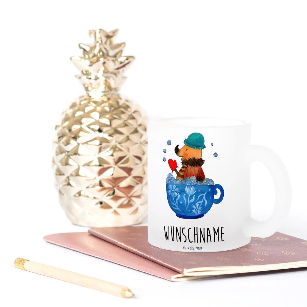 Personalisierte Teetasse Nachtfalter Schaumbad Firmengeschenk mit Wunschtext, Tasse Für Tee Mit Wunschtext, Teetasse Mit Spruch, Design Teetasse Mit Gravur, Teetasse Personalisiert, Nachhaltige Teetasse Mit Wunschtext, Teetasse Mit Namen, Teetasse Mit Gravur, Teetasse Geschenk Personalisiert, Keramiktasse Mit Namen, Teetasse Selbst Gestalten, Teetasse Für Männer Mit Namen, Tasse Für Tee Mit Namen, Teetasse Für Frauen Mit Spruch, Teetasse Mit Wunschtext, Lustige Teetasse Mit Namen, Mikrowellengeeignete Teetasse Mit Namen, Lieblings Teetasse Mit Wunschtext, Teetasse Für Kinder Mit Wunschtext, Spülmaschinenfeste Teetasse Mit Text, Teetasse Mit Liebevollem Text, Glas Teetasse Personalisiert, Emailletasse Mit Wunschtext, Teetasse Mit Tiermotiv Und Wunschtext, Teetasse Modern Personalisiert, Teetasse Groß Mit Namen, Teetasse Bedruckt Mit Wunschtext, Teetasse Mit Initialen, Personalisierte Teetasse, Vintage Teetasse Mit Gravur, Porzellantasse Mit Gravur, Kleine Teetasse Mit Wunschtext, Werbegeschenk mit Firmennamen, Teetasse Mit Henkel Und Text, Tiermotive, Gute Laune, lustige Sprüche, Tiere, Zeitmanagement, Tasse, WC, Badezimmer, verträumt, Schaumbad, Nachtfalter, Träumen, Bad, Badezimmerdeko, Ziele, Baden