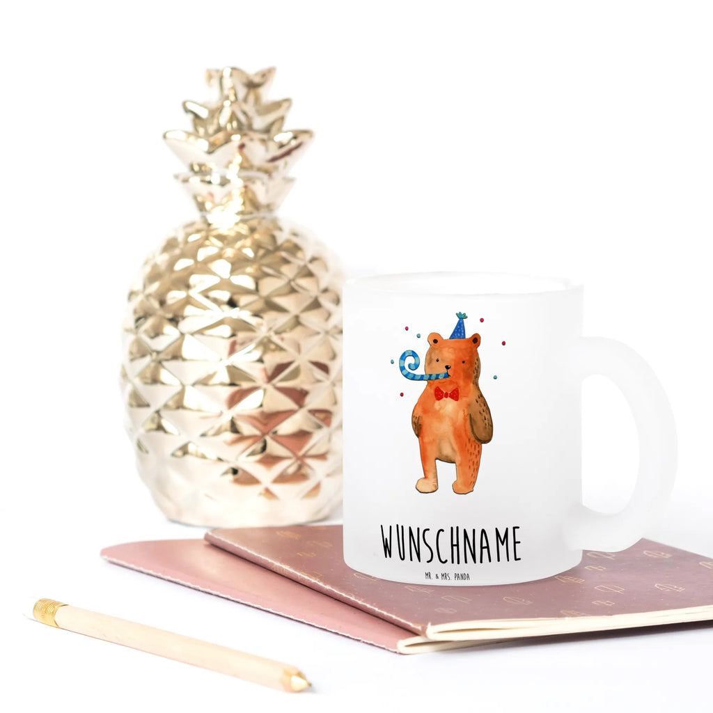 Personalisierte Teetasse Birthday Bär Spülmaschinenfeste Teetasse Mit Text, Teetasse Für Frauen Mit Spruch, Teetasse Groß Mit Namen, Teetasse Modern Personalisiert, Tasse Für Tee Mit Wunschtext, Teetasse Mit Henkel Und Text, Teetasse Für Männer Mit Namen, Porzellantasse Mit Gravur, Emailletasse Mit Wunschtext, Werbegeschenk mit Firmennamen, Teetasse Mit Liebevollem Text, Lustige Teetasse Mit Namen, Keramiktasse Mit Namen, Glas Teetasse Personalisiert, Teetasse Mit Spruch, Design Teetasse Mit Gravur, Teetasse Mit Initialen, Vintage Teetasse Mit Gravur, Firmengeschenk mit Wunschtext, Teetasse Mit Wunschtext, Lieblings Teetasse Mit Wunschtext, Teetasse Mit Namen, Personalisierte Teetasse, Teetasse Personalisiert, Teetasse Mit Tiermotiv Und Wunschtext, Teetasse Mit Gravur, Teetasse Für Kinder Mit Wunschtext, Teetasse Geschenk Personalisiert, Tasse Für Tee Mit Namen, Mikrowellengeeignete Teetasse Mit Namen, Nachhaltige Teetasse Mit Wunschtext, Teetasse Bedruckt Mit Wunschtext, Teetasse Selbst Gestalten, Kleine Teetasse Mit Wunschtext, Bär, Teddy, Teddybär, Alles Gute, Geburtstag, Happy Birthday, Glückwunsch