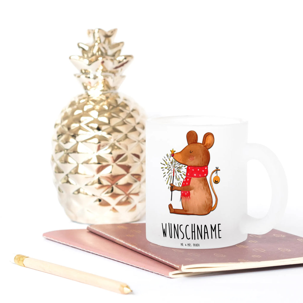 Personalized Tea Cup Mouse Christmas Werbegeschenk mit Firmennamen, Emailletasse Mit Wunschtext, Design Teetasse Mit Gravur, Teetasse Mit Henkel Und Text, Teetasse Personalisiert, Porzellantasse Mit Gravur, Mikrowellengeeignete Teetasse Mit Namen, Kleine Teetasse Mit Wunschtext, Firmengeschenk mit Wunschtext, Teetasse Mit Tiermotiv Und Wunschtext, Teetasse Für Männer Mit Namen, Tasse Für Tee Mit Wunschtext, Teetasse Mit Wunschtext, Teetasse Mit Spruch, Teetasse Selbst Gestalten, Teetasse Geschenk Personalisiert, Teetasse Mit Initialen, Teetasse Bedruckt Mit Wunschtext, Lieblings Teetasse Mit Wunschtext, Lustige Teetasse Mit Namen, Teetasse Mit Gravur, Teetasse Modern Personalisiert, Spülmaschinenfeste Teetasse Mit Text, Glas Teetasse Personalisiert, Personalisierte Teetasse, Teetasse Für Kinder Mit Wunschtext, Teetasse Mit Liebevollem Text, Teetasse Mit Namen, Teetasse Für Frauen Mit Spruch, Vintage Teetasse Mit Gravur, Keramiktasse Mit Namen, Nachhaltige Teetasse Mit Wunschtext, Tasse Für Tee Mit Namen, Teetasse Groß Mit Namen, Winter, Weihnachten, Weihnachtsdeko, Nikolaus, Advent, Heiligabend, Wintermotiv, Frohe Weihnachten, Weihnachtsgruß, Weihnachtswunder, Mäuschen, Maus, Weihnachtsmotiv
