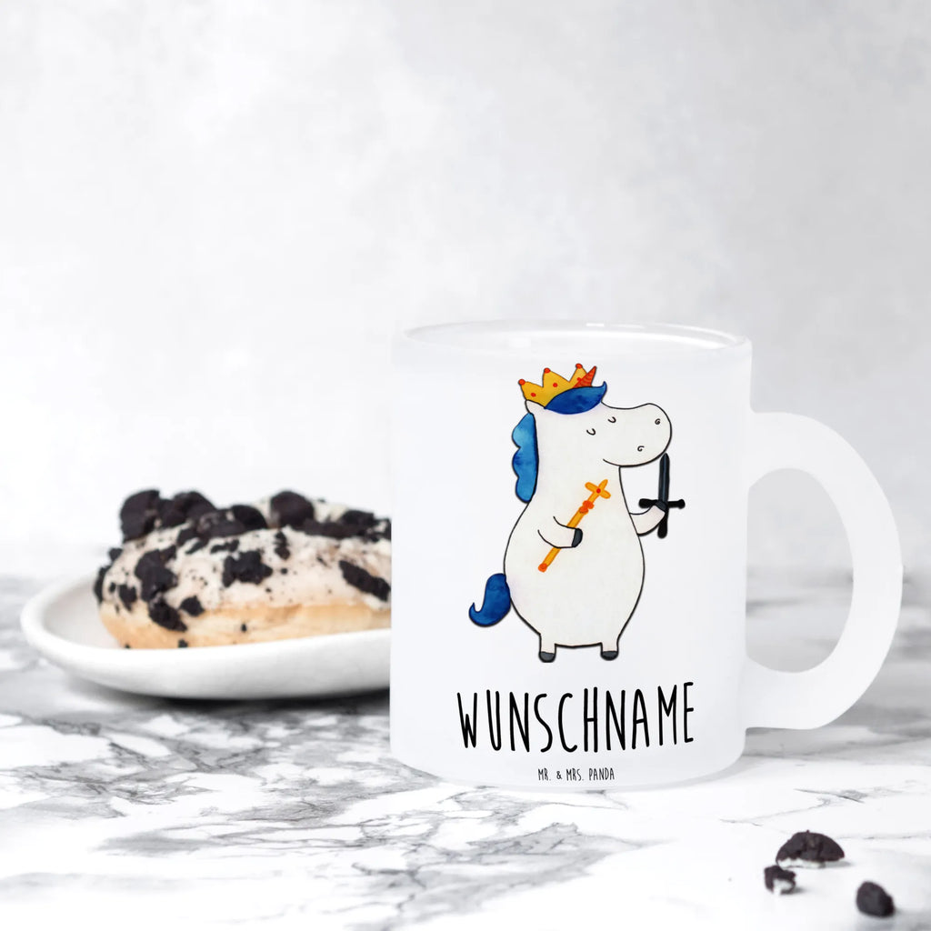 Personalisierte Teetasse Einhorn König mit Schwert Glas Teetasse Personalisiert, Spülmaschinenfeste Teetasse Mit Text, Werbegeschenk mit Firmennamen, Teetasse Für Kinder Mit Wunschtext, Teetasse Mit Namen, Teetasse Mit Gravur, Teetasse Für Männer Mit Namen, Teetasse Mit Wunschtext, Nachhaltige Teetasse Mit Wunschtext, Teetasse Bedruckt Mit Wunschtext, Teetasse Geschenk Personalisiert, Teetasse Für Frauen Mit Spruch, Emailletasse Mit Wunschtext, Lustige Teetasse Mit Namen, Personalisierte Teetasse, Teetasse Personalisiert, Teetasse Groß Mit Namen, Firmengeschenk mit Wunschtext, Teetasse Mit Tiermotiv Und Wunschtext, Teetasse Mit Spruch, Vintage Teetasse Mit Gravur, Kleine Teetasse Mit Wunschtext, Teetasse Mit Henkel Und Text, Keramiktasse Mit Namen, Tasse Für Tee Mit Wunschtext, Teetasse Mit Initialen, Tasse Für Tee Mit Namen, Porzellantasse Mit Gravur, Teetasse Selbst Gestalten, Lieblings Teetasse Mit Wunschtext, Teetasse Modern Personalisiert, Teetasse Mit Liebevollem Text, Mikrowellengeeignete Teetasse Mit Namen, Design Teetasse Mit Gravur, Einhorn, Einhörner, Einhorn Deko, Unicorn, König, Mittelalter, Ritter