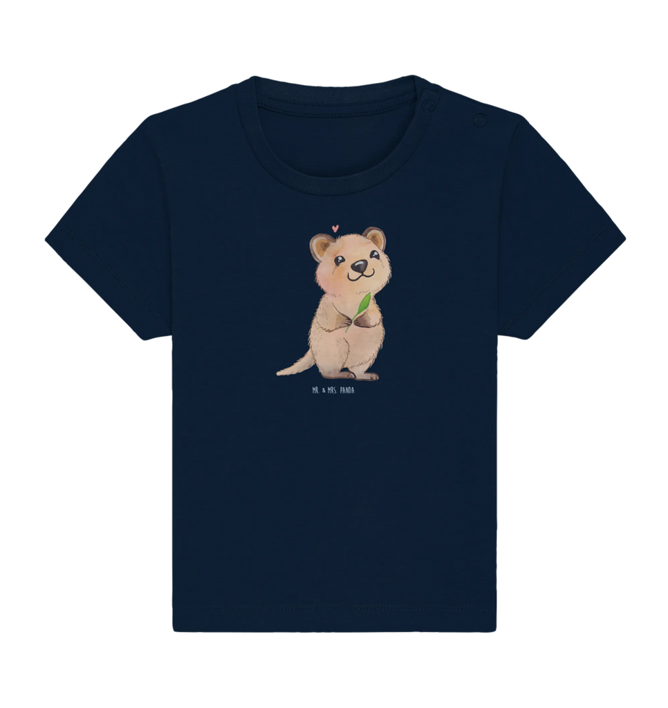 Organiczna koszulka dla niemowląt Quokka Szczęśliwy Baby Hemd, Lustiges Baby Shirt, Baby T-Shirt, Baby Shirt Klassisch, Baby Shirt Gestreift, Baby Jerseyshirt, Baby Langarmshirt, Baby Shirt Mit Aufdruck, Baby Top, Baby Sweatshirt, Baby Shirt Mit Motiv, Baby Shirt Neutral, Baby Shirt Junge, Baby Shirt Weiß, Baby Shirt Alltag, Baby Shirt Unisex, Baby Shirt Pastell, Baby Pullover, Baby Shirt Modern, Baby Shirt, Baby Oberteil, Baby Bio Shirt, Baby Shirt Mädchen, Baby Baumwollshirt, Baby Shirt Bunt, Baby Shirt Erstausstattung, Baby Shirt Mit Spruch, Baby Shirt Grau, Baby Shirt Zur Geburt, Baby Kurzarmshirt, Baby Shirt Geschenk, Süßes Baby Shirt, Gute Laune, Lustige Sprüche, Tiermotive, Tiere, Aufschieberitis, Verschieben, Lustiger Spruch, Quokka, Dinge Erledigen, Niedliches Tier