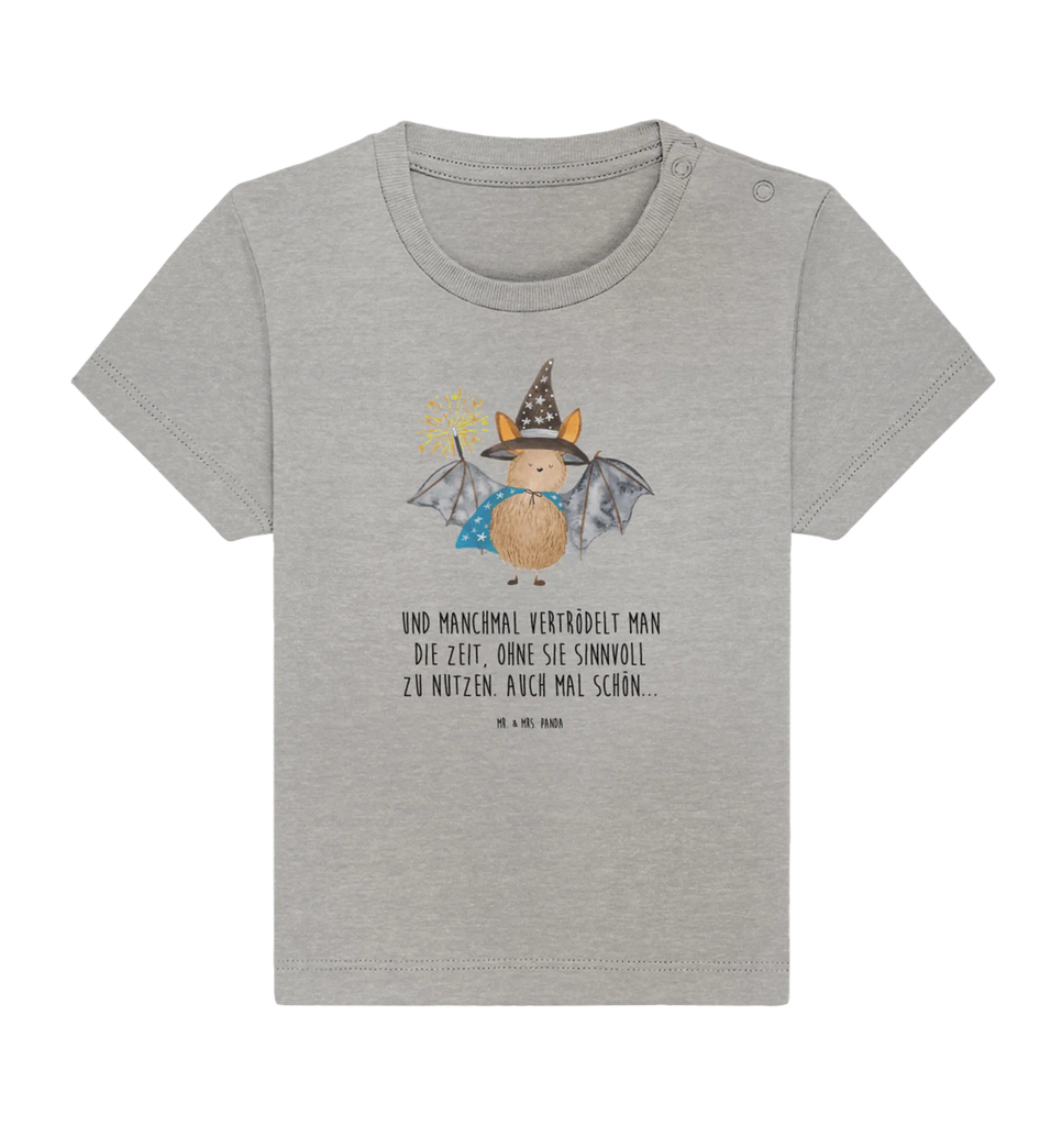 Organiczna koszulka dla niemowląt Nietoperz czarodziej Baby T-Shirt, Baby Shirt Mit Spruch, Baby Hemd, Baby Shirt Erstausstattung, Baby Oberteil, Baby Shirt Mit Aufdruck, Baby Shirt Unisex, Baby Sweatshirt, Baby Shirt Bunt, Baby Shirt Junge, Baby Baumwollshirt, Baby Shirt Neutral, Baby Shirt Zur Geburt, Baby Shirt Modern, Baby Shirt Weiß, Baby Shirt Mit Motiv, Süßes Baby Shirt, Baby Shirt Pastell, Baby Kurzarmshirt, Baby Langarmshirt, Baby Shirt Geschenk, Baby Shirt Grau, Baby Top, Baby Shirt Alltag, Baby Pullover, Lustiges Baby Shirt, Baby Jerseyshirt, Baby Shirt, Baby Shirt Klassisch, Baby Shirt Gestreift, Baby Shirt Mädchen, Baby Bio Shirt, Gute Laune, Tiermotive, Tiere, Lustige Sprüche, Frauen, Fledermaus, Reinsteigern, Fledermäuse, Magier, Zauberer