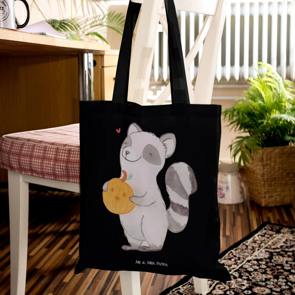 Tragetasche Waschbär Kürbis Einkaufstüte, Einkaufsbeutel, Stoffbeutel, Tragetasche, Baumwoll-Shopper, freizeitbeutel, festivaltasche, schultertasche baumwolle, Unitasche, studententasche, umhängetasche baumwolle, Henkeltasche, festival tasche, umhängebeutel, textilbeutel, Tote Bag, Baumwoll-Tragetasche, Shopper, tragetasche baumwolle, schulterbeutel, einkaufsshopper, Alltagstasche, Baumwolltasche, Freizeittasche, Jutebeutel, Tüte, Einkaufstasche, Tasche, henkeltasche baumwolle, beutel baumwolle, Stofftasche, Jutetasche, Umhängetasche, dokumententasche, Büchertasche, Uni Tasche, tasche baumwolle, stofftasche baumwolle, textiltasche, Beutel, baumwoll shopper, Schultasche, Baumwollbeutel, Laptoptasche, universaltasche, Strandtasche, Schultertasche, campus tasche, Schulbeutel, tragbeutel, Stoff-Tragetasche, totebag, canvas tasche, einkaufstasche baumwolle, Shopping Tasche, stoff shopper, Halloween, Martinssingen, Dekoration, Deko, Schenken, Geschenke, Trick Or Treat, Halloween Deko, Waschbär, Süßes Sonst Gibt's Saures, Kürbis