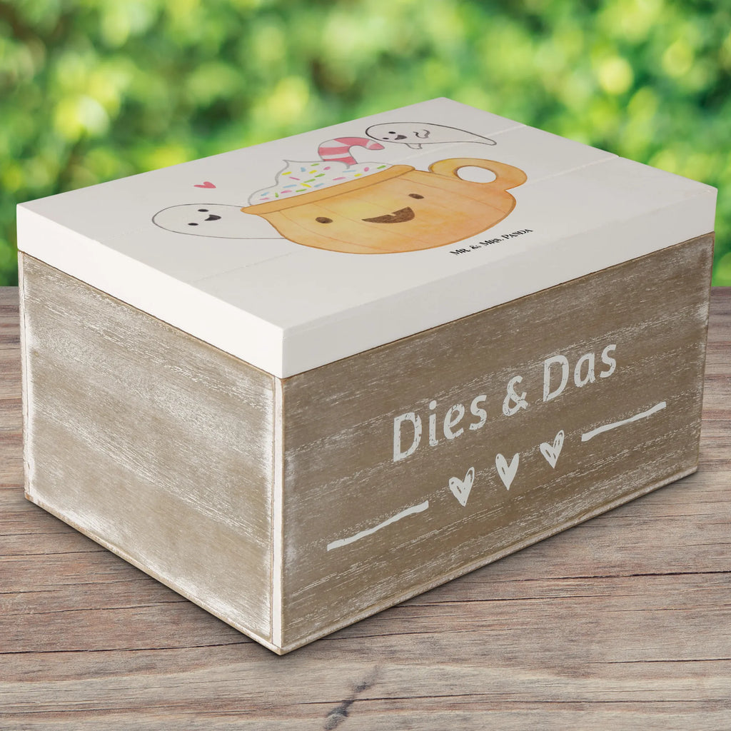 Wooden chest Coffee Ghost holzkästchen, truhe holz, Holzkisten, aufbewahrungskiste mit deckel, Holzkiste mit Deckel, Aufbewahrungsbox, Schatulle, Box aus Holz, box holz, aufbewahrungskisten, holztruhen, Holz Aufbewahrungsbox, Holztruhe, Holzbox mit Deckel, Aufbewahrungsbox Holz, holzschachtel, aufbewahrungsboxen, holzschatulle, aufbewahrungstruhe, Aufbewahrungskiste, Holzkiste, kiste holz, Holzboxen, Aufbewahrungsbox aus Holz, Holzbox, Deko, Geschenke, Martinssingen, Dekoration, Schenken, Halloween, Kaffee, Trick Or Treat, Halloween Deko, Gespenst, Süßes Sonst Gibt's Saures, Pumpkin Spiced Latte