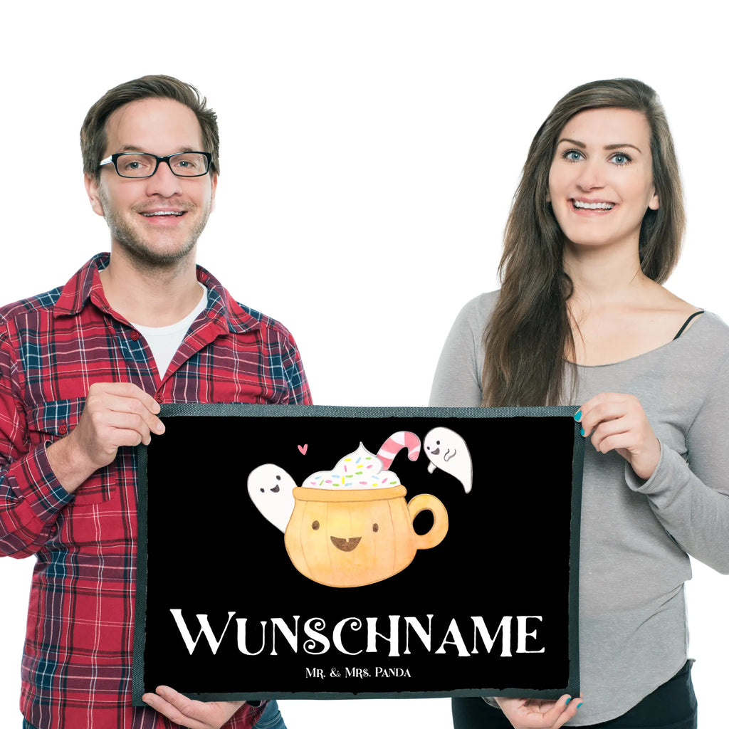 Personalized doormat Coffee Ghost Personalisierte Fußmatte, Haustürmatte personalisiert, Bedrucken, Türvorleger personalisiert, Fußmatte bedrucken, Personalisieruung, Wunschnamen, Namensfussmatte, Türvorleger mit Namen, Fußmatte mit Namen, Personalisiert, Halloween, Deko, Martinssingen, Dekoration, Geschenke, Schenken, Kaffee, Pumpkin spiced Latte, Halloween Deko, Süßes sonst gibt's saures, Gespenst, Trick or Treat