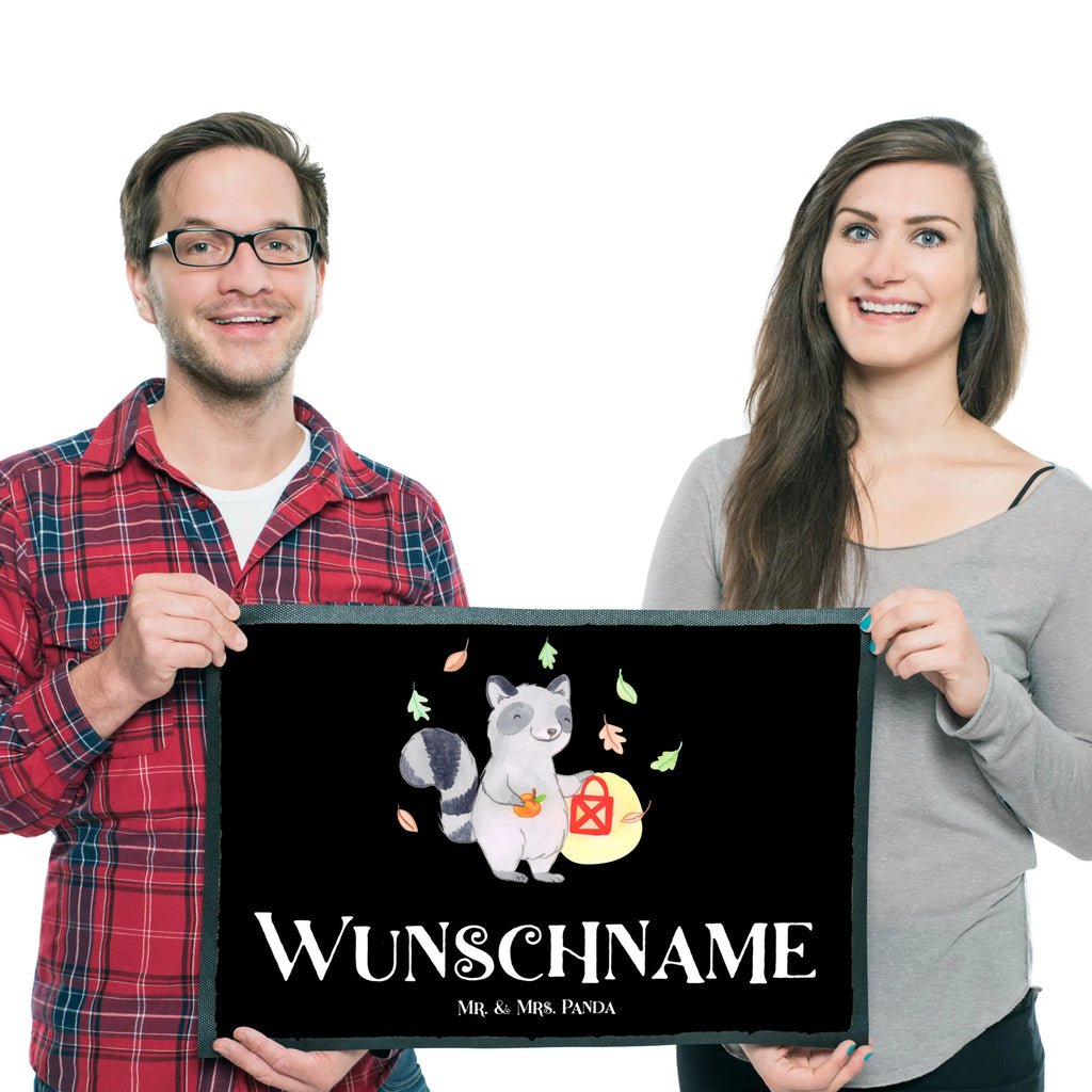 Personalized doormat Raccoon Lantern Personalisierte Fußmatte, Türvorleger Personalisiert, Personalisierung, Namensfussmatte, Wunschnamen, Fußmatte mit Namen, Bedrucken, Haustürmatte Personalisiert, Fußmatte Bedrucken, Personalisiert, Türvorleger mit Namen, Martinssingen, Geschenke, Schenken, Dekoration, Halloween, Deko, Halloween Deko, Herbst, Trick Or Treat, Waschbär, Süßes Sonst Gibt's Saures, Laterne