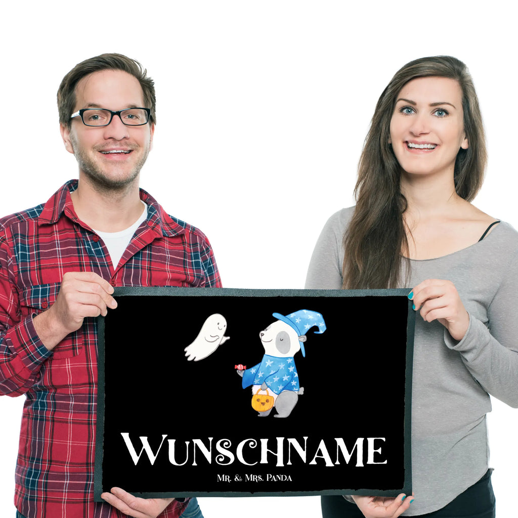Personalized doormat Panda Wizard Bedrucken, Haustürmatte personalisiert, Wunschnamen, Türvorleger mit Namen, Fußmatte bedrucken, Fußmatte mit Namen, Namensfussmatte, Personalisieruung, Türvorleger personalisiert, Personalisierte Fußmatte, Personalisiert, Halloween, Deko, Martinssingen, Dekoration, Geschenke, Schenken, Gespenst, Zauberer, Süßes sonst gibt's saures, Panda, Halloween Deko, Trick or Treat