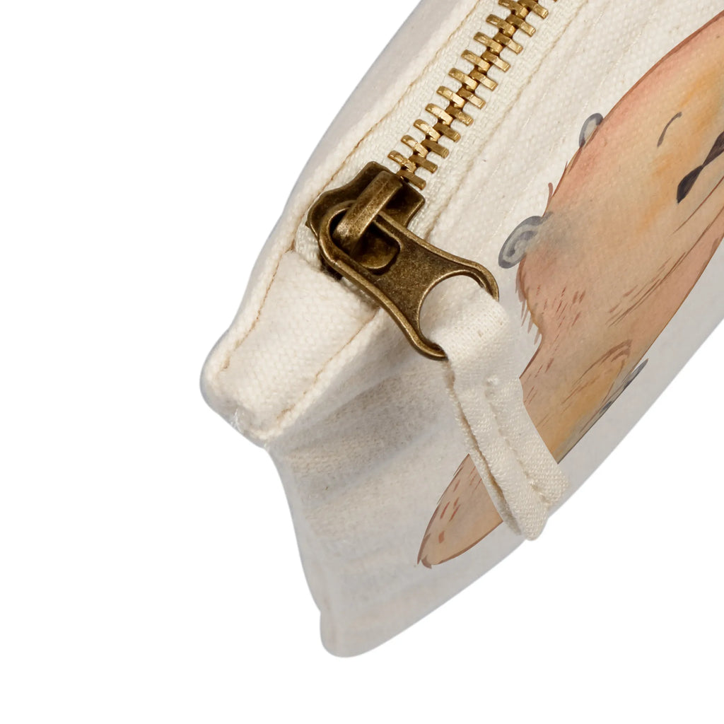 Make-up bag Capybara wine Kosmetikbeutel, kosmetiktäschchen, pinsel tasche, Schminktäschchen, beauty tasche, Schminkbeutel, Mäppchen, toiletry bag, Stiftemäppchen, Schlampermäppchen, aufbewahrungsbeutel, pencil case, Federmappe, Waschtasche, Kulturtasche, aufbewahrungstasche, Waschbeutel, Etui, Kulturbeutel, Schminktasche, utensilientasche, Kosmetiktasche, beauty case, Lustige Sprüche, Tiere, Tiermotive, Gute Laune, Capybara Zeichnung, Wein Spaßbild, Heiterer Capybara, Panda Handzeichnung, Weinliebhaber Geschenk, Liebe Zum Wein Spruch, Stilvolles Capybara, Capybara Kunstwerk, Weintrinkendes Nagetier, Geschenk für Weinkenner, Handgezeichnetes Capybara, Adrette Tiere, Capybara Weinflasche