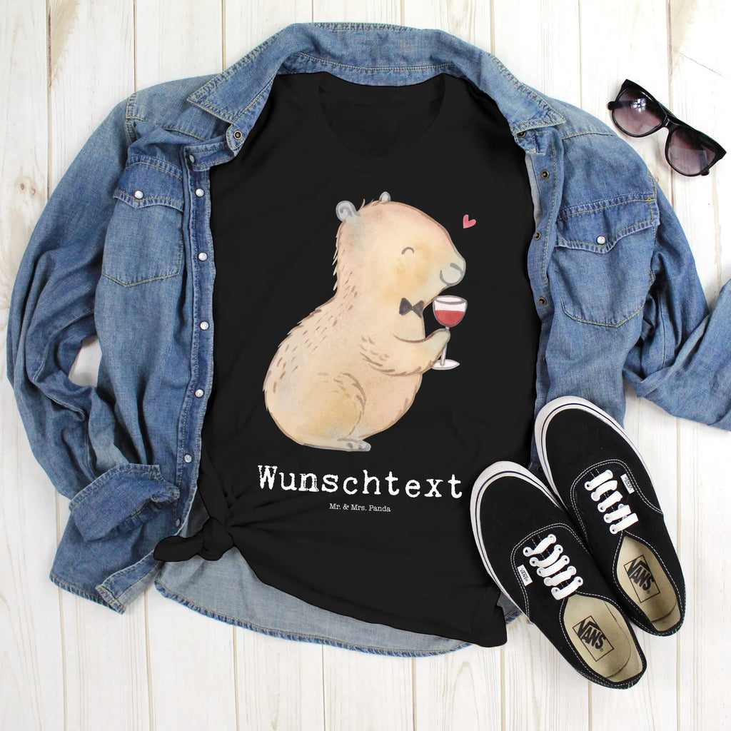 Rozmiar XXL Spersonalizowana koszulka kapibara wino T-Shirt mit Namen, T-Shirt Personalisiert, T-Shirt mit Aufruck, Männer, Frauen, Gute Laune, lustige Sprüche, Tiere, Tiermotive, Weintrinkendes Nagetier, Capybara Kunstwerk, Liebe zum Wein Spruch, Weinliebhaber Geschenk, Panda Handzeichnung, Heiterer Capybara, Adrette Tiere, Capybara Zeichnung, Handgezeichnetes Capybara, Capybara Weinflasche, Geschenk für Weinkenner, Stilvolles Capybara, Wein Spaßbild