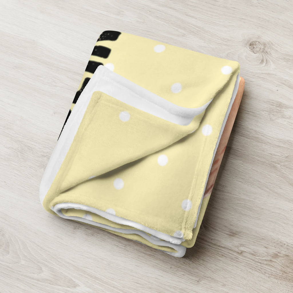 Babydecke mit Namen Capybara Liebe Babdyecke personalisiert, Babydecke mit Namen, Krabbeldecke personalisiert, Babygeschenk mit Namen, Babygeschenk personalisiet, Krabbeldecke mit Namen, Babydecke bedrucken, Tiermotive, Gute Laune, lustige Sprüche, Tiere, Liebe, Capybara, Handgezeichnet, Liebesbeweis, Geschenkidee, Tierliebe, Jahrestag, Romantisches Geschenk, Partnertiere, Verschmolzen, Paar, Herzlich, verliebt, Ehejubiläum, Du bist meins, Valentinstag, Beziehung, Ich bin deins, Liebesspruch, Kuschel Capybaras