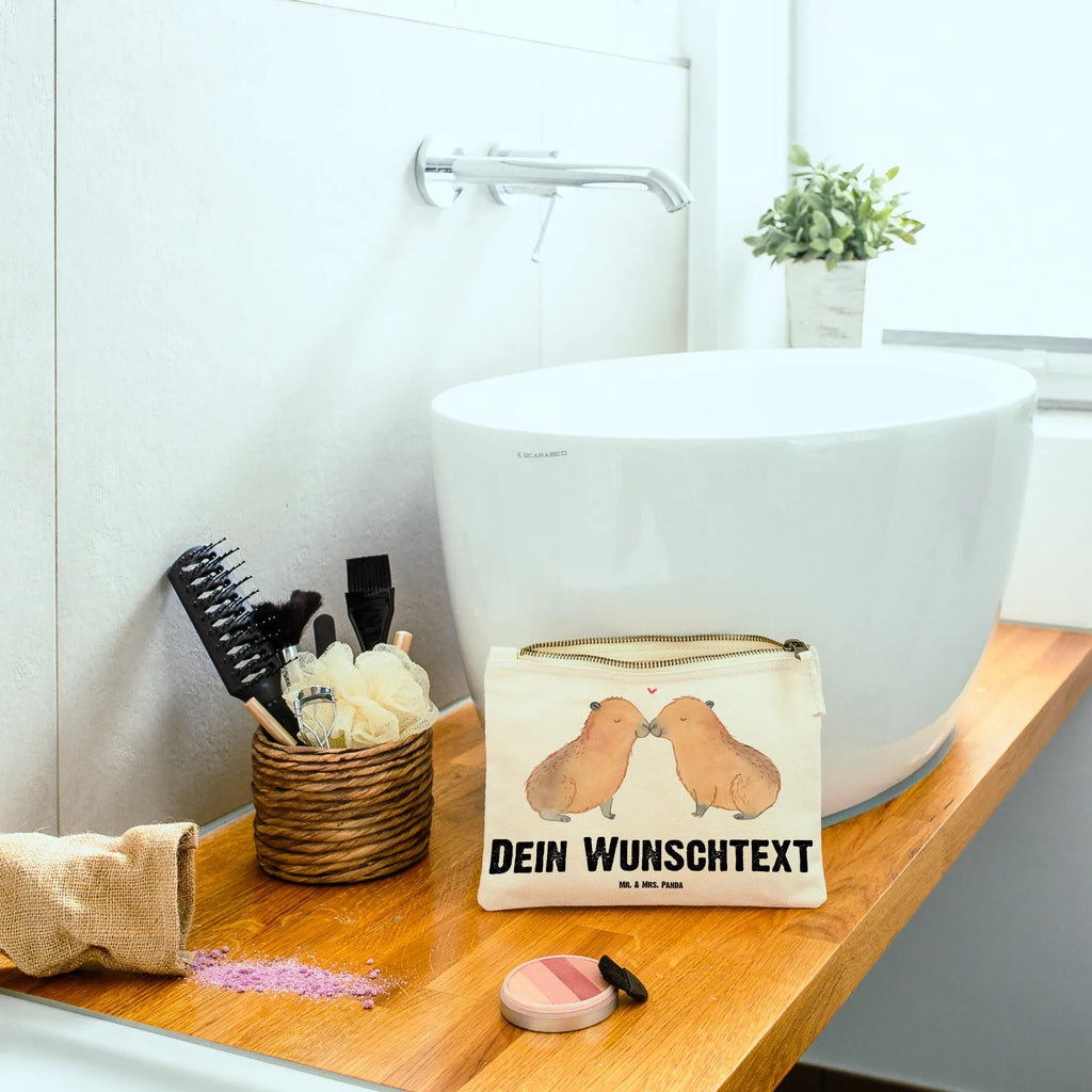 Personalised make-up bag Capybara love Schminktasche Mit Wunschtext, Schminktasche Mit Namen, Schminktasche Zum Aufhängen Mit Name, Schminkbeutel Mit Gravur, Make-Up Tasche Mit Name, Schminktasche Mit Fächern Personalisiert, Schminktasche Reise Mit Namen, Schminktasche Tiermotiv Mit Namen, Kosmetiktasche Für Handtasche Personalisiert, Kosmetiktasche Organizer Mit Wunschtext, Schminktasche Für Unterwegs Mit Wunschtext, Schminktasche Nachhaltig Mit Wunschtext, Kosmetiktasche Zum Mitnehmen Mit Namen, Kosmetiktasche Damen Mit Namen, Schminktasche Mit Reißverschluss Und Namen, Aufbewahrung Für Schminke Mit Namen, Schminktasche Für Mädchen Mit Wunschtext, Schminktasche Für Unterwegs Mit Personalisierung, Stiftetasche mit Wunschtext, Personalisierte Schminktasche, Schminktasche Geschenk Personalisiert, Schminktasche Für Teenager Mit Namen, Schminktäschchen Mit Initialen, Kosmetiktasche Personalisiert, Reise-Kosmetiktasche Mit Name, Schminktasche Mit Muster Und Namen, Schminktasche Stoff Mit Namen, Schminktasche Klein Personalisiert, Schminktasche Leder Mit Gravur, Schminktasche Blumen Mit Initialen, Kulturbeutel Damen Personalisiert, Stifteaufbewahrung Personalisiert, Schminktasche Groß Mit Wunschtext, Tiermotive, Gute Laune, lustige Sprüche, Tiere, Romantisches Geschenk, Herzlich, Geschenkidee, Du bist meins, Valentinstag, Ich bin deins, Capybara, Liebesbeweis, Paar, verliebt, Liebe, Partnertiere, Liebesspruch, Handgezeichnet, Kuschel Capybaras, Verschmolzen, Beziehung, Jahrestag, Ehejubiläum, Tierliebe