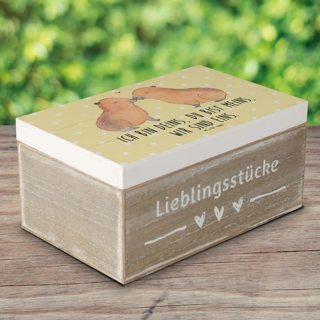 Holzkiste Capybara Liebe Aufbewahrungsbox Holz, holzschatulle, Schatulle, truhe holz, holztruhen, aufbewahrungskisten, box holz, aufbewahrungskiste mit deckel, Aufbewahrungsbox aus Holz, Box aus Holz, Holzkiste mit Deckel, kiste holz, aufbewahrungstruhe, Holzbox mit Deckel, Aufbewahrungsbox, Holz Aufbewahrungsbox, aufbewahrungsboxen, Aufbewahrungskiste, Holzkisten, Holztruhe, Holzboxen, Holzbox, Holzkiste, holzschachtel, holzkästchen, Lustige Sprüche, Tiere, Tiermotive, Gute Laune, Paar, Verschmolzen, Beziehung, Romantisches Geschenk, Handgezeichnet, Liebesbeweis, Valentinstag, Kuschel Capybaras, Tierliebe, Liebe, Capybara, Jahrestag, Du Bist Meins, Liebesspruch, Ehejubiläum, Herzlich, Ich Bin Deins, Geschenkidee, Verliebt, Partnertiere