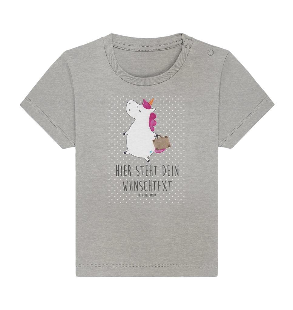Personalisiertes Baby Shirt Einhorn Koffer Baby Shirt Pastell Mit Namen, Süßes Baby Shirt Mit Wunschnamen, Baby Shirt Mit Aufdruck Und Namen, Baby Shirt Mädchen Mit Wunschname, Baby Shirt Grau Mit Wunschname, Baby Shirt Mit Motiv Und Wunschname, Baby Sweatshirt Mit Namen, Baby Langarmshirt Mit Wunschnamen, Baby Shirt Erstausstattung Mit Namen, Baby Top Mit Namen, Baby Shirt Weiß Mit Namen, Baby Hemd Mit Wunschname, Baby T-Shirt Mit Wunschnamen, Klassisches Baby Shirt Mit Wunschname, Baby Shirt Zur Geburt Mit Wunschname, Personalisierter Baby-Shirt, Baby Pullover Mit Namensgravur, Baby Shirt Neutral Mit Namensdruck, Baby Shirt Unisex Mit Namen, Baby Baumwollshirt Mit Wunschnamen, Baby Shirt Geschenk Mit Namen, Baby Shirt Alltag Mit Namensdruck, Baby Shirt Gestreift Mit Namen, Baby Kurzarmshirt Mit Namen, Baby Bio Shirt Mit Namen, Baby Shirt Mit Namen, Baby Shirt Bunt Mit Wunschnamen, Baby Oberteil Mit Namensdruck, Baby Shirt Junge Mit Namen, Baby Jerseyshirt Mit Namen, Modernes Baby Shirt Mit Namen, Lustiges Baby Shirt Mit Namen, Einhorn, Unicorn, Einhorn Deko, Einhörner, Verreisen, Abenteuer, Reise, Koffer, Kind, Lustig, Erwachsen, Spaß, Witzig, Gepäck, Albern