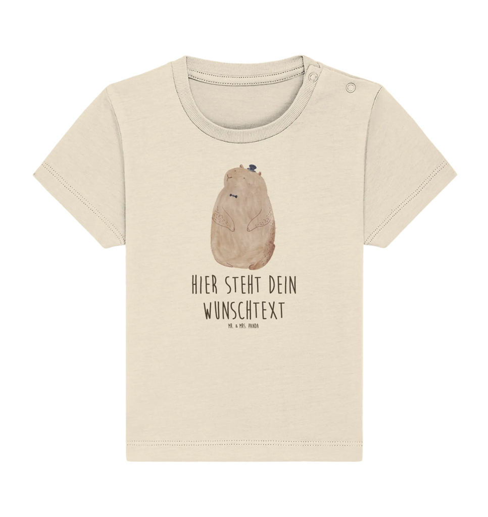 Spersonalizowana koszulka dla niemowląt Świstak Baby Bio Shirt Mit Namen, Baby T-Shirt Mit Wunschnamen, Lustiges Baby Shirt Mit Namen, Baby Shirt Mit Aufdruck Und Namen, Klassisches Baby Shirt Mit Wunschname, Baby Shirt Neutral Mit Namensdruck, Baby Shirt Mit Motiv Und Wunschname, Baby Shirt Gestreift Mit Namen, Baby Top Mit Namen, Baby Shirt Alltag Mit Namensdruck, Baby Shirt Weiß Mit Namen, Baby Shirt Geschenk Mit Namen, Baby Shirt Unisex Mit Namen, Baby Baumwollshirt Mit Wunschnamen, Baby Pullover Mit Namensgravur, Baby Shirt Zur Geburt Mit Wunschname, Personalisierter Baby-Shirt, Baby Shirt Bunt Mit Wunschnamen, Baby Shirt Junge Mit Namen, Baby Shirt Mädchen Mit Wunschname, Baby Sweatshirt Mit Namen, Baby Hemd Mit Wunschname, Baby Shirt Grau Mit Wunschname, Baby Oberteil Mit Namensdruck, Baby Shirt Pastell Mit Namen, Baby Shirt Erstausstattung Mit Namen, Modernes Baby Shirt Mit Namen, Baby Shirt Mit Namen, Baby Kurzarmshirt Mit Namen, Baby Jerseyshirt Mit Namen, Süßes Baby Shirt Mit Wunschnamen, Baby Langarmshirt Mit Wunschnamen, Tiere, Lustige Sprüche, Gute Laune, Tiermotive, Knigge, Murmeltier, Anstand, Respekt, Fröhlichkeit, Freundlichkeit