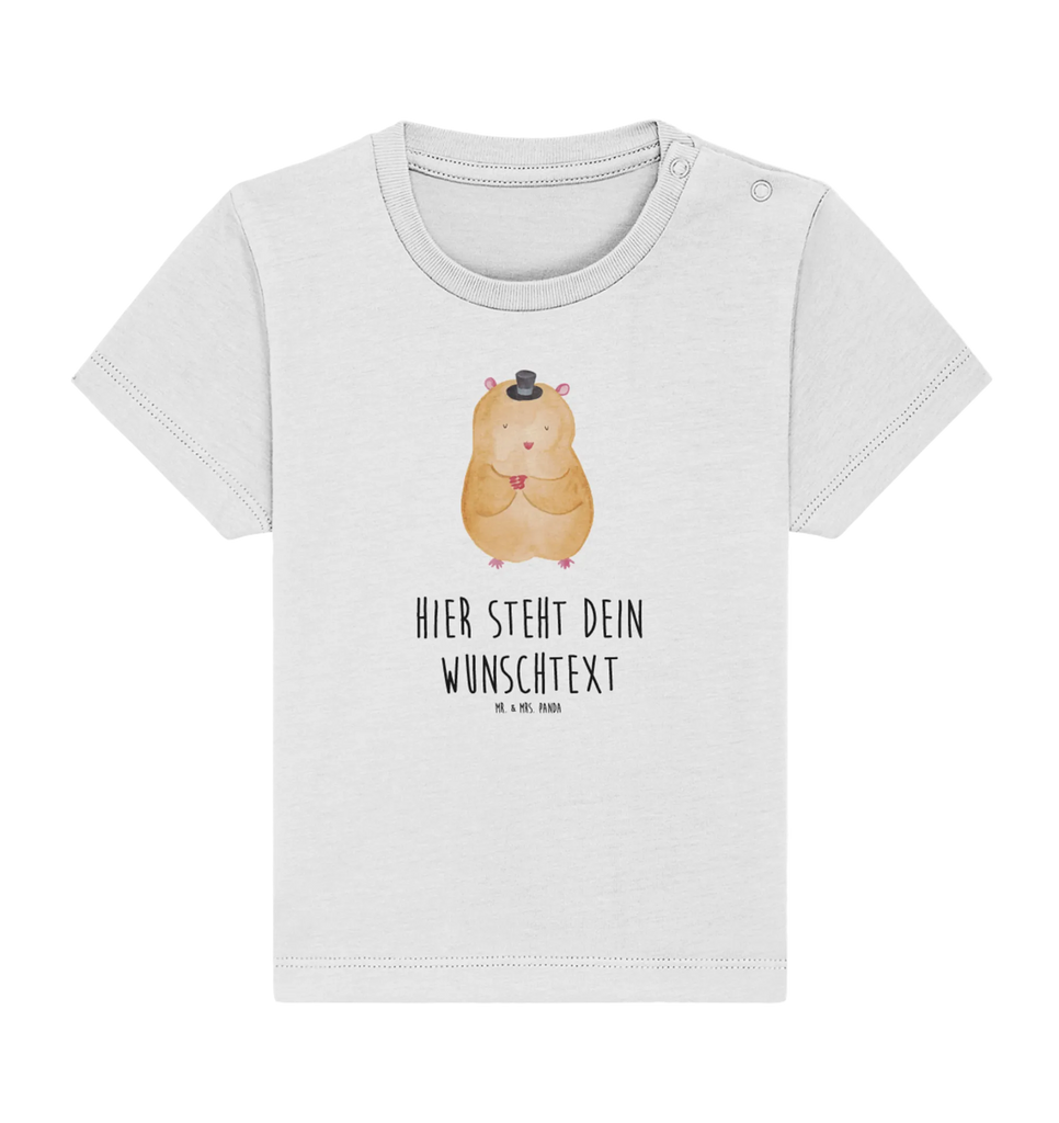 Spersonalizowana koszulka dla niemowląt Chomik kapelusz Modernes Baby Shirt Mit Namen, Baby Shirt Mit Motiv Und Wunschname, Baby Shirt Mädchen Mit Wunschname, Süßes Baby Shirt Mit Wunschnamen, Baby Shirt Bunt Mit Wunschnamen, Baby Shirt Geschenk Mit Namen, Baby Shirt Unisex Mit Namen, Baby Shirt Gestreift Mit Namen, Baby Shirt Neutral Mit Namensdruck, Baby Shirt Mit Namen, Baby Jerseyshirt Mit Namen, Baby Langarmshirt Mit Wunschnamen, Baby Shirt Alltag Mit Namensdruck, Baby Top Mit Namen, Baby Kurzarmshirt Mit Namen, Baby Oberteil Mit Namensdruck, Baby Shirt Zur Geburt Mit Wunschname, Baby Shirt Junge Mit Namen, Baby Shirt Grau Mit Wunschname, Baby Shirt Weiß Mit Namen, Baby Shirt Pastell Mit Namen, Baby Shirt Mit Aufdruck Und Namen, Baby Bio Shirt Mit Namen, Baby Baumwollshirt Mit Wunschnamen, Baby T-Shirt Mit Wunschnamen, Lustiges Baby Shirt Mit Namen, Baby Shirt Erstausstattung Mit Namen, Baby Pullover Mit Namensgravur, Personalisierter Baby-Shirt, Baby Sweatshirt Mit Namen, Klassisches Baby Shirt Mit Wunschname, Baby Hemd Mit Wunschname, Tiere, Lustige Sprüche, Gute Laune, Tiermotive, Hamster, Zylinder, Magier, Zauberer, Hut, Zwerghamster