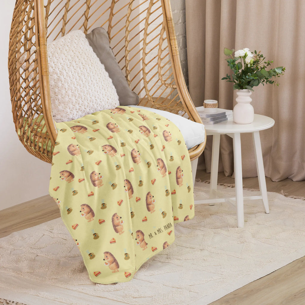 Sherpa Kuscheldecke Igel Kuchenstück Muster Lustige Sprüche, Tiere, Tiermotive, Gute Laune, Kuchen, Geburtstagskuchen, Essen Spruch, Torte, Kuchen Backen, Backen Geschenk, Einladung Party, Igel