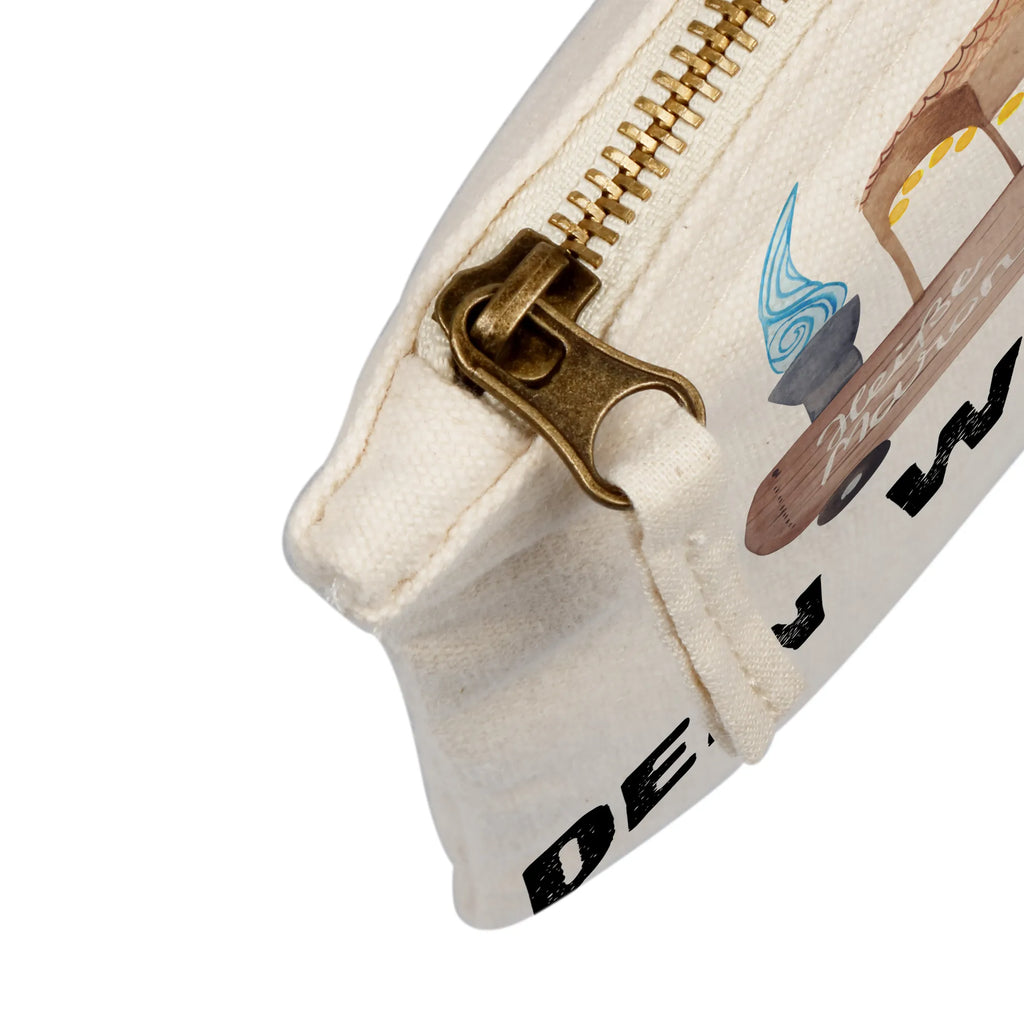 Personalisierte Schminktasche Igel Maronen Schminktasche Reise Mit Namen, Stifteaufbewahrung Personalisiert, Schminktasche Groß Mit Wunschtext, Schminktasche Für Unterwegs Mit Wunschtext, Schminktasche Für Teenager Mit Namen, Schminktasche Für Mädchen Mit Wunschtext, Kosmetiktasche Organizer Mit Wunschtext, Schminktasche Für Unterwegs Mit Personalisierung, Schminktäschchen Mit Initialen, Schminktasche Mit Fächern Personalisiert, Aufbewahrung Für Schminke Mit Namen, Reise-Kosmetiktasche Mit Name, Personalisierte Schminktasche, Stiftetasche mit Wunschtext, Schminkbeutel Mit Gravur, Schminktasche Mit Reißverschluss Und Namen, Kosmetiktasche Zum Mitnehmen Mit Namen, Schminktasche Zum Aufhängen Mit Name, Kosmetiktasche Personalisiert, Schminktasche Leder Mit Gravur, Schminktasche Klein Personalisiert, Schminktasche Blumen Mit Initialen, Kosmetiktasche Für Handtasche Personalisiert, Schminktasche Tiermotiv Mit Namen, Kosmetiktasche Damen Mit Namen, Make-Up Tasche Mit Name, Schminktasche Geschenk Personalisiert, Kulturbeutel Damen Personalisiert, Schminktasche Nachhaltig Mit Wunschtext, Schminktasche Mit Namen, Schminktasche Stoff Mit Namen, Schminktasche Mit Muster Und Namen, Schminktasche Mit Wunschtext, Winter, Weihnachten, Weihnachtsdeko, Nikolaus, Advent, Heiligabend, Wintermotiv, Duft, Kastanien, Weihnachtsmarkt, Maronen