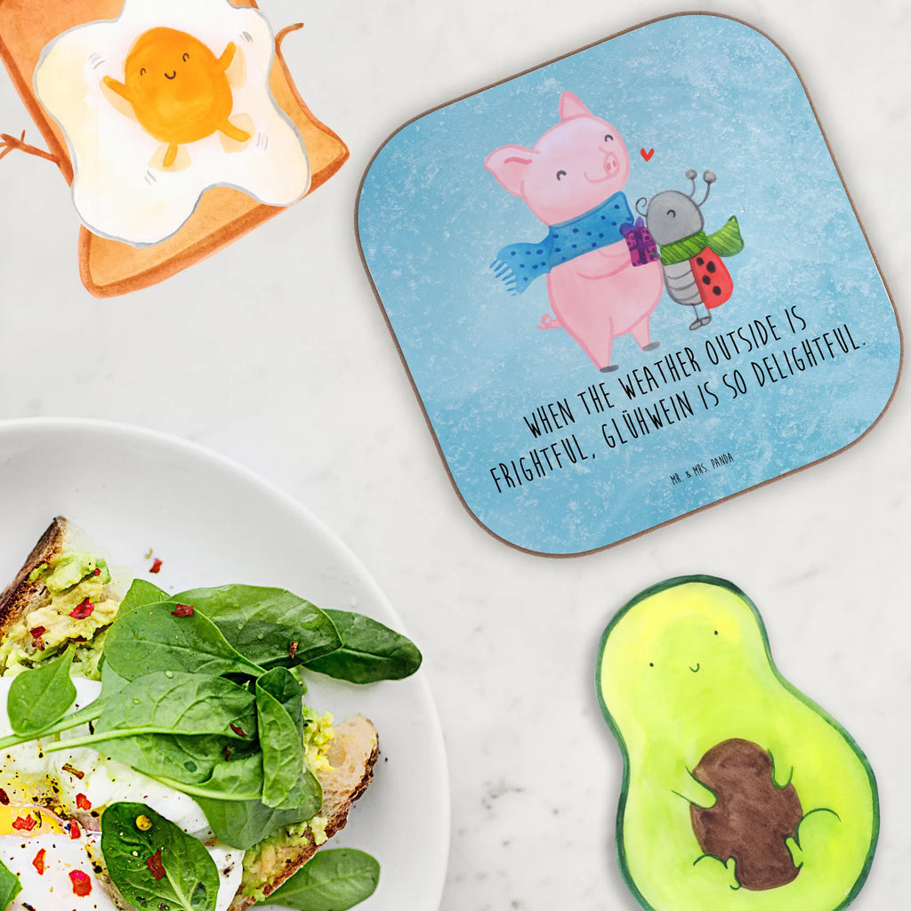 Untersetzer Glühschwein Smörle Glasuntersetzer, Untersetzer Design, Getränkeuntersetzer, Untersetzer Holz, Bierdeckel, Holzuntersetzer, Untersetzer für Gläser, Untersetzer, Untersetzer aus Holz, Untersetzer Gläser, Korkuntersetzer, Tassen Untersetzer, Winter, Weihnachten, Weihnachtsdeko, Nikolaus, Advent, Heiligabend, Wintermotiv, Romantische Geschenkidee Glühwein, Smörle der stolze Marienkäfer, Glühwein Liebhaber Geschenk, Marienkäfer in Winterkleidung, Handgezeichnetes Glühschwein, Herzliches Marienkäfer Motiv, Winterlicher Glühwein Spruch, Glühwein ist köstlich Spruch, Kreatives Glühschwein Design, Süßer Marienkäfer gibt Geschenk