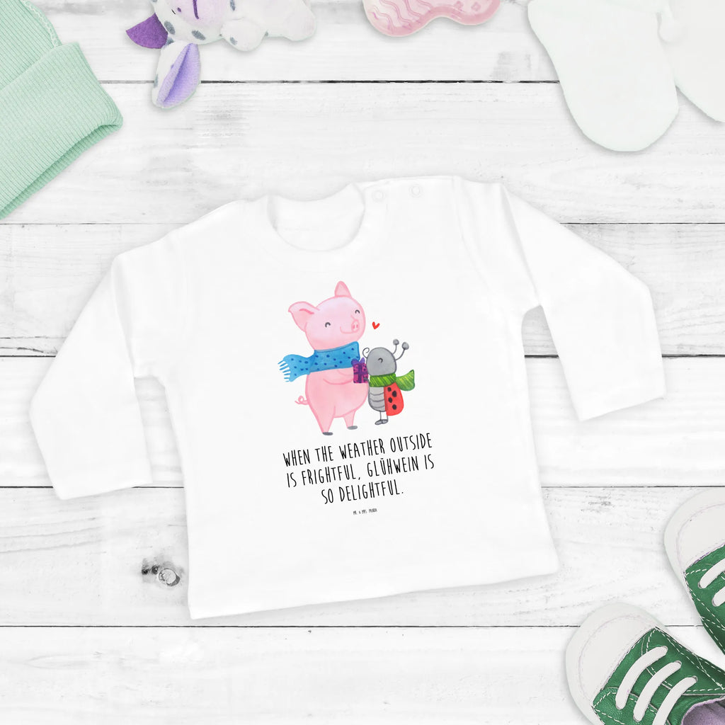 Baby Longsleeve Glühschwein Smörle Baby Shower, Bio, Kleidung, Langarm, Weihnachten, Winter, Weihnachtsdeko, Nikolaus, Advent, Heiligabend, Wintermotiv, Handgezeichnetes Glühschwein, Romantische Geschenkidee Glühwein, Herzliches Marienkäfer Motiv, Marienkäfer in Winterkleidung, Glühwein Ist Köstlich Spruch, Süßer Marienkäfer Gibt Geschenk, Winterlicher Glühwein Spruch, Glühwein Liebhaber Geschenk, Kreatives Glühschwein Design, Smörle Der Stolze Marienkäfer