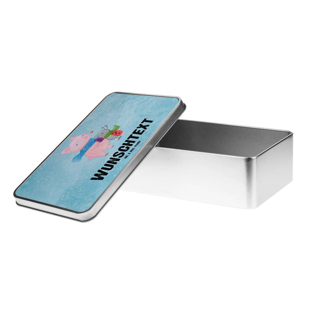 Personalisierte Metalldose Glühschwein Smörle Metalldose Mit Liebevollem Text, Personalisierbare Vorratsdose Metall, Geschenkverpackung Metall Mit Gravur, Metalldose Für Erwachsene Personalisiert, Metalldose Mit Wunschtext, Nostalgische Metalldose Mit Wunschtext, Vorratsdose Metall Mit Gravur, Metalldose Zum Selbstgestalten, Keksdose Mit Gravur, Vorratsbehälter Metall Mit Gravur, Süßigkeitendose Mit Namen, Rechteckige Metalldose Mit Namen, Deko Metalldose Personalisiert, Basteldose Mit Wunschtext, Blechdose Mit Gravur, Metalldose Mit Initialen, Aufbewahrungsbox Metall Mit Namen, Verpackungsdose Mit Wunschtext, Metalldose Für Kinder Mit Namen, Dose Aus Metall Mit Wunschtext, Metalldose Mit Namen, Große Metalldose Mit Gravur, Vintage Blechdose Personalisiert, Runde Metalldose Mit Wunschtext, Schmuckdose Metall Personalisiert, Kleine Metalldose Mit Text, Blechdose Mit Spruch, Teedose Mit Wunschtext, Metalldose Für Küche Mit Wunschtext, Aufbewahrungsdose Metall Personalisiert, Personalisierte Metalldose, Retro Metalldose Mit Gravur, Bedruckte Metalldose Mit Wunschtext, Geschenkbox Metall Mit Namen, Winter, Weihnachten, Weihnachtsdeko, Nikolaus, Advent, Heiligabend, Wintermotiv, Smörle der stolze Marienkäfer, Herzliches Marienkäfer Motiv, Romantische Geschenkidee Glühwein, Süßer Marienkäfer gibt Geschenk, Glühwein Liebhaber Geschenk, Kreatives Glühschwein Design, Handgezeichnetes Glühschwein, Glühwein ist köstlich Spruch, Marienkäfer in Winterkleidung, Winterlicher Glühwein Spruch