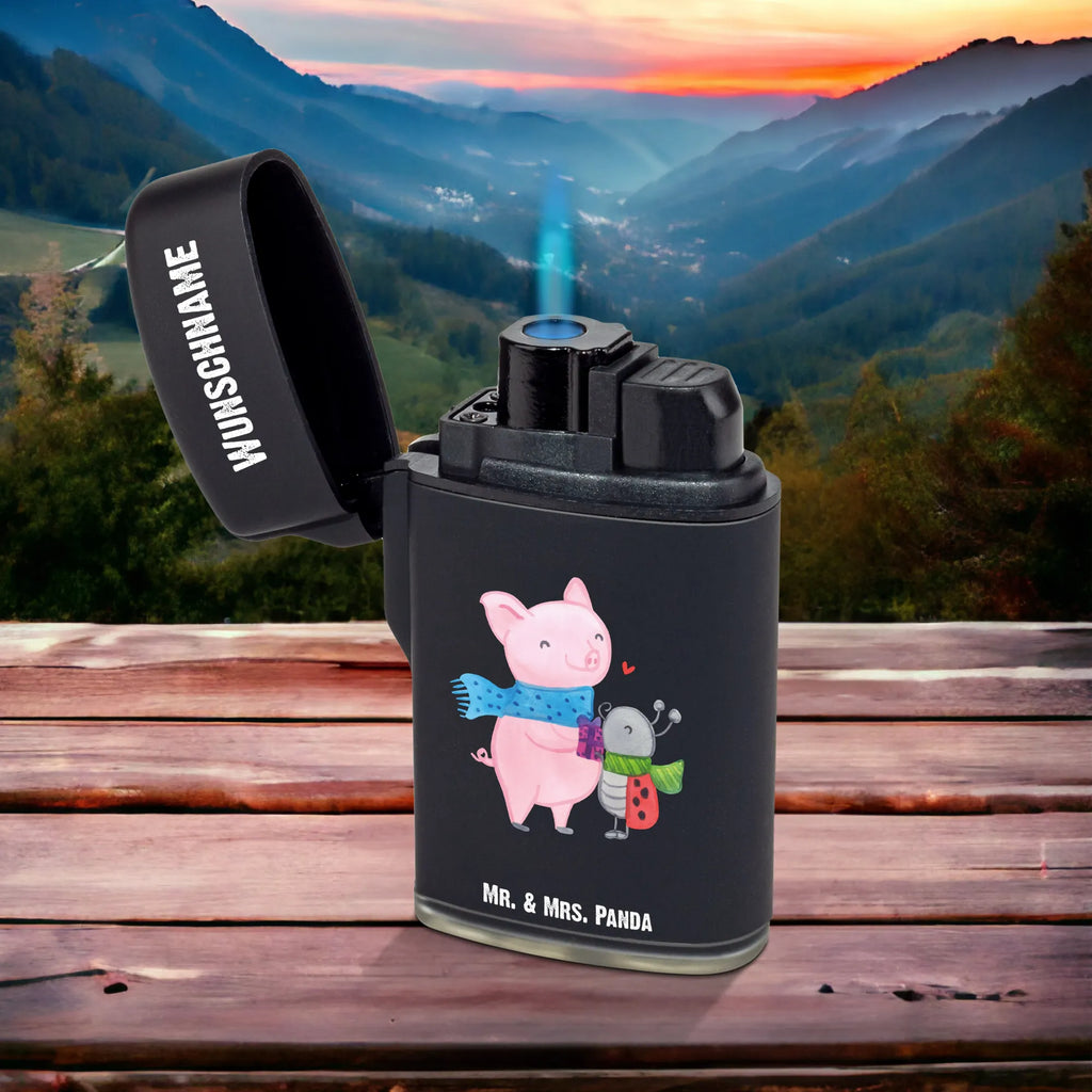 Personalisiertes Feuerzeug Glühschwein Smörle Feuerzeug Mit Text, Feuerzeug Personalisiert, Feuerzeug mit Widmung, Feuerzeug Bedrucken Lassen, Hochwertiges Feuerzeug Mit Namen, Graviertes Feuerzeug, Feuerzeug Für Männer Mit Namen, Feuerzeug Mit Initialen, Feuerzeug Mit Spruch, Personalisiertes Feuerzeug, Feuerzeug Als Geschenk Personalisiert, Feuerzeug Mit Namen, Feuerzeug Mit Gas nachfüllbar, Feuerzeug Für Frauen Personalisiert, Feuerzeug Mit Wunschname, Feuerzeug Selbst Gestalten, Feuerzeug Mit Widmung, Feuerzeug Geschenk Mit Namen, Feuerzeug Mit Namen Und Symbol, Feuerzeug Mit Gravur, Feuerzeug Mit Wunschtext, Feuerzeug Mit Datum, Individuelles Feuerzeug, Feuerzeug Mit Persönlicher Gravur, Winter, Weihnachten, Weihnachtsdeko, Nikolaus, Advent, Heiligabend, Wintermotiv, Romantische Geschenkidee Glühwein, Herzliches Marienkäfer Motiv, Süßer Marienkäfer gibt Geschenk, Winterlicher Glühwein Spruch, Smörle der stolze Marienkäfer, Handgezeichnetes Glühschwein, Kreatives Glühschwein Design, Glühwein ist köstlich Spruch, Glühwein Liebhaber Geschenk, Marienkäfer in Winterkleidung