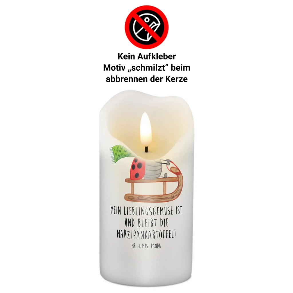 Kerze Smörle Rodeln Kerze, Taufkerze, Kommunionskerze, Geburtstagskerze, Geschenk Kerze, Taufgeschenk Kerze, Kerze mit Druck, Besondere Kerze, Geschenkidee Kerze, Kerze für Kommunion, Geburtstag Kerze, Kommunion Kerze, Winter, Weihnachten, Weihnachtsdeko, Nikolaus, Advent, Heiligabend, Wintermotiv, Schlittenfahren, Smörle, Marzipan