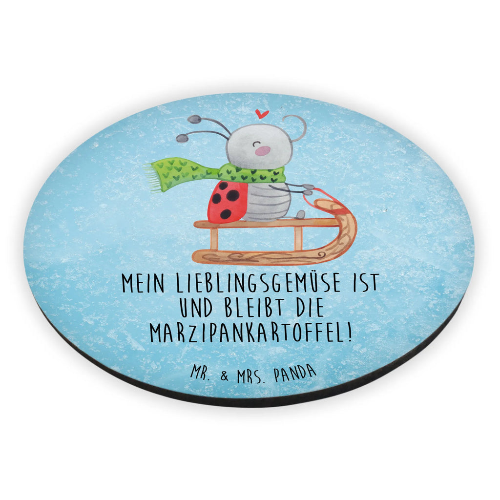 Okrągły magnes Smörle jazda na sankach Souvenir Magnet, Whiteboard Magnet, Pinnwandmagnet, Dekomagnet, Notiz Magnet, Kühlschrank Dekoration, Kühlschrankmagnet, Motivmagnete, Winter, Weihnachten, Weihnachtsdeko, Nikolaus, Advent, Heiligabend, Wintermotiv, Smörle, Marzipan, Schlittenfahren
