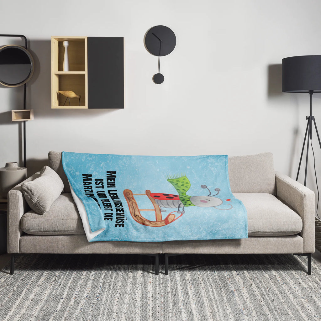 Kuscheldecke Smörle Rodeln Kuscheldecke XXL, Weihnachtsgeschenk, Entspannen, Decke, Fleecedecke, Dekoration, Dekodecke, Tagesdecke, Wohndecke, Kuschelfleecedecke, Wolldecke, Gemütlich, Sofadecke, Schmusedecke, Kinderdecke, Jahrestagsgeschenk, Mikrofaser Decke, Wohnzimmerdecke, Weihnachten, Winter, Weihnachtsdeko, Nikolaus, Advent, Heiligabend, Wintermotiv, Schlittenfahren, Smörle, Marzipan