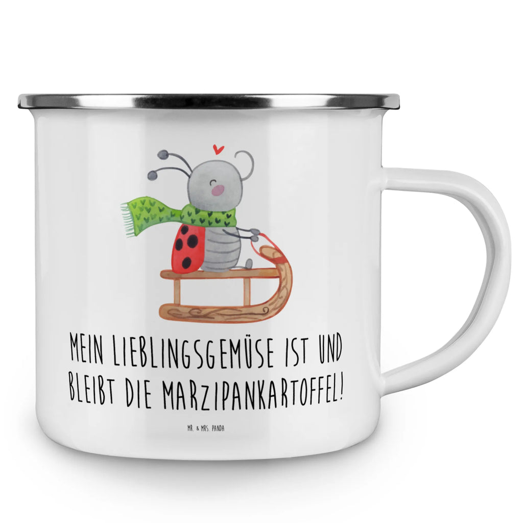 Kempingowy kubek emaliowany Smörle jazda na sankach emaillebecher, Tasse Emaille, Emaille Becher, wanderbecher, wandertasse, Pott, Kaffeetasse, becher emaille, Teetasse, Tasse, Emaille Tasse, Campingtasse, Reisebecher, Kaffeebecher, metallbecher, Trinkbecher, Teebecher, Blechtasse, Campingbecher, Emailletasse, Becher, blechbecher, reisetasse, Metalltasse, Weihnachten, Winter, Weihnachtsdeko, Nikolaus, Advent, Heiligabend, Wintermotiv, Schlittenfahren, Marzipan, Smörle
