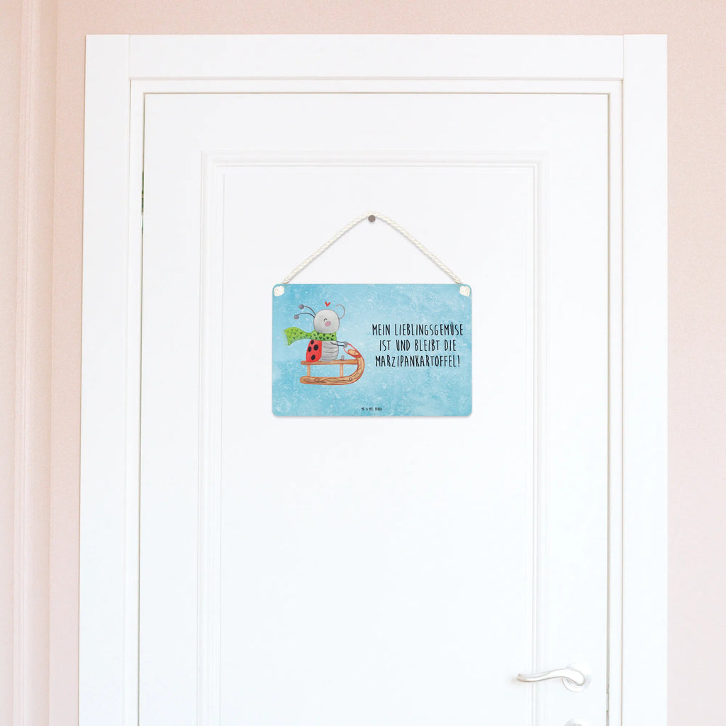 Deko Schild Smörle Rodeln Deko Wandtafel, wandhänger, Motivschild, dekotafel, Badschild, dekoration schild, Wandschild, dekoschilder, Küchenschild, holzbild, Deko Schild, Spruchschild, hängeschild, Dekoschild, sprüche schild, Schild mit Spruch, wandtafel, Schild, Türschild, Holztafel, Holzschild, Türschild Familie, Weihnachten, Weihnachtsdeko, Nikolaus, Advent, Heiligabend, Wintermotiv, Winter, Marzipan, Schlittenfahren, Smörle